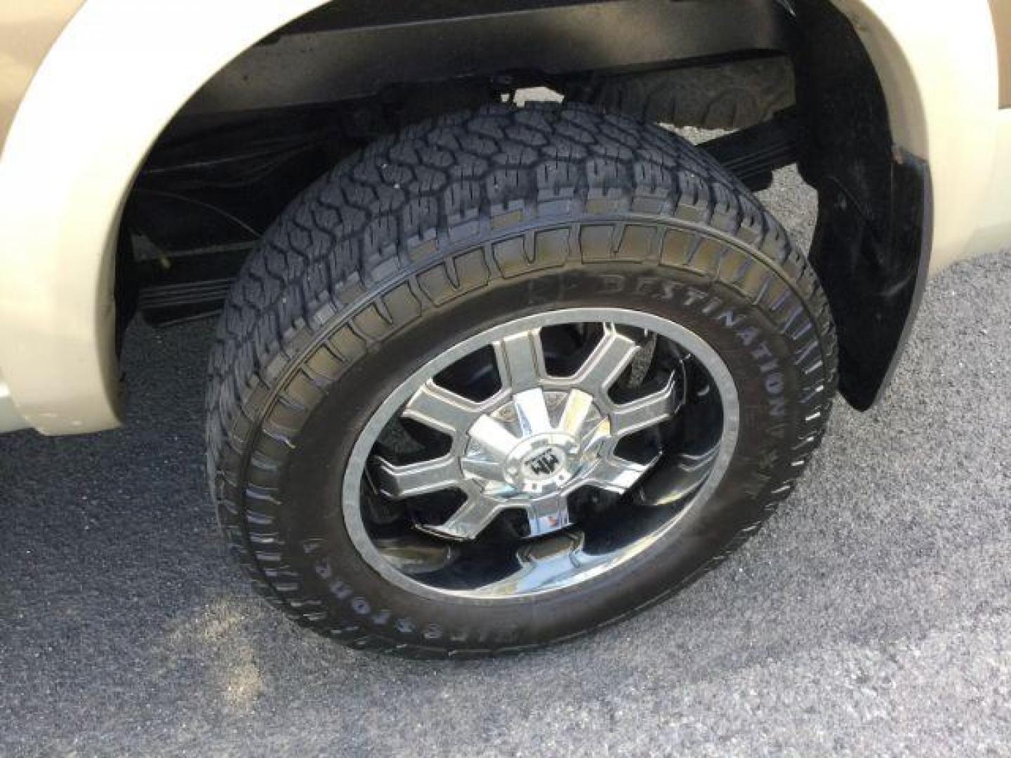 2010 Austin Tan Pearl/Light Graystone Pearl /Light Pebble Beige/Bark Brown Leather Interior RAM 2500 Laramie Crew Cab SWB 4WD (3D7UT2CL7AG) with an 6.7L L6 OHV 24V TURBO DIESEL engine, 6-SPEED AUTOMATIC transmission, located at 1801 Main Street, Lewiston, 83501, (208) 743-9371, 46.417065, -117.004799 - Photo#20
