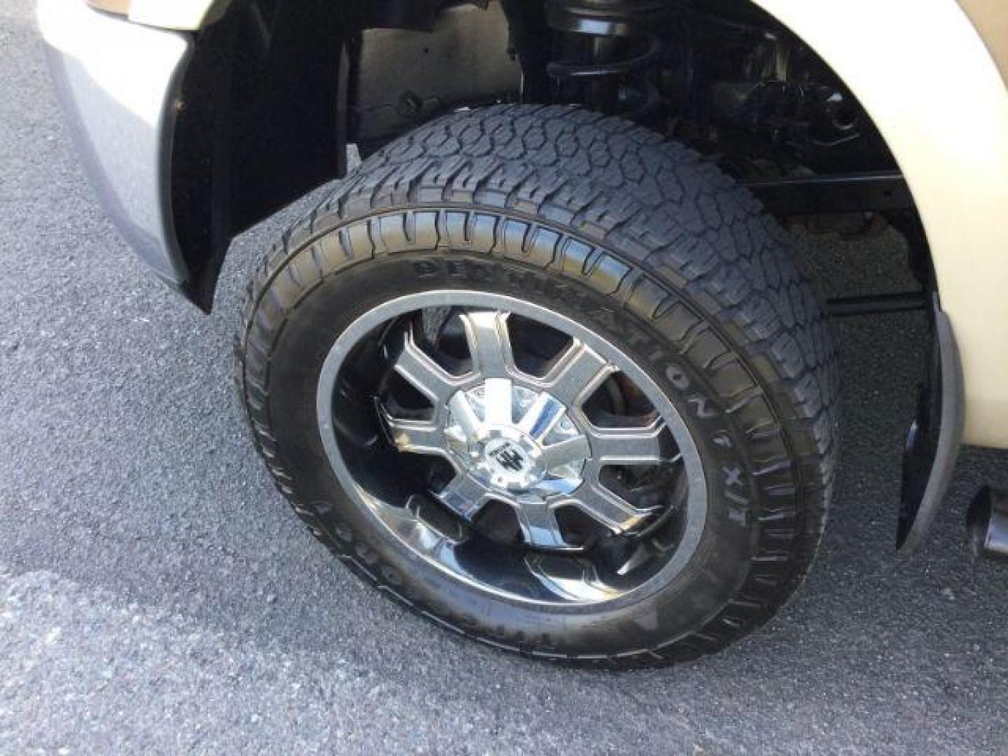 2010 Austin Tan Pearl/Light Graystone Pearl /Light Pebble Beige/Bark Brown Leather Interior RAM 2500 Laramie Crew Cab SWB 4WD (3D7UT2CL7AG) with an 6.7L L6 OHV 24V TURBO DIESEL engine, 6-SPEED AUTOMATIC transmission, located at 1801 Main Street, Lewiston, 83501, (208) 743-9371, 46.417065, -117.004799 - Photo#21