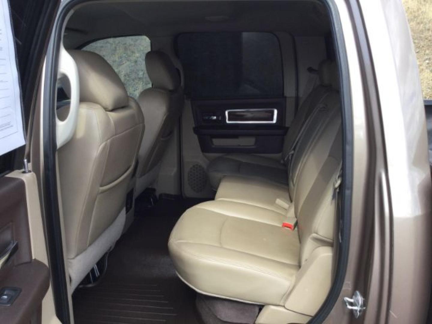 2010 Austin Tan Pearl/Light Graystone Pearl /Light Pebble Beige/Bark Brown Leather Interior RAM 2500 Laramie Crew Cab SWB 4WD (3D7UT2CL7AG) with an 6.7L L6 OHV 24V TURBO DIESEL engine, 6-Speed Automatic transmission, located at 1801 Main Street, Lewiston, 83501, (208) 743-9371, 46.417065, -117.004799- Photo#6