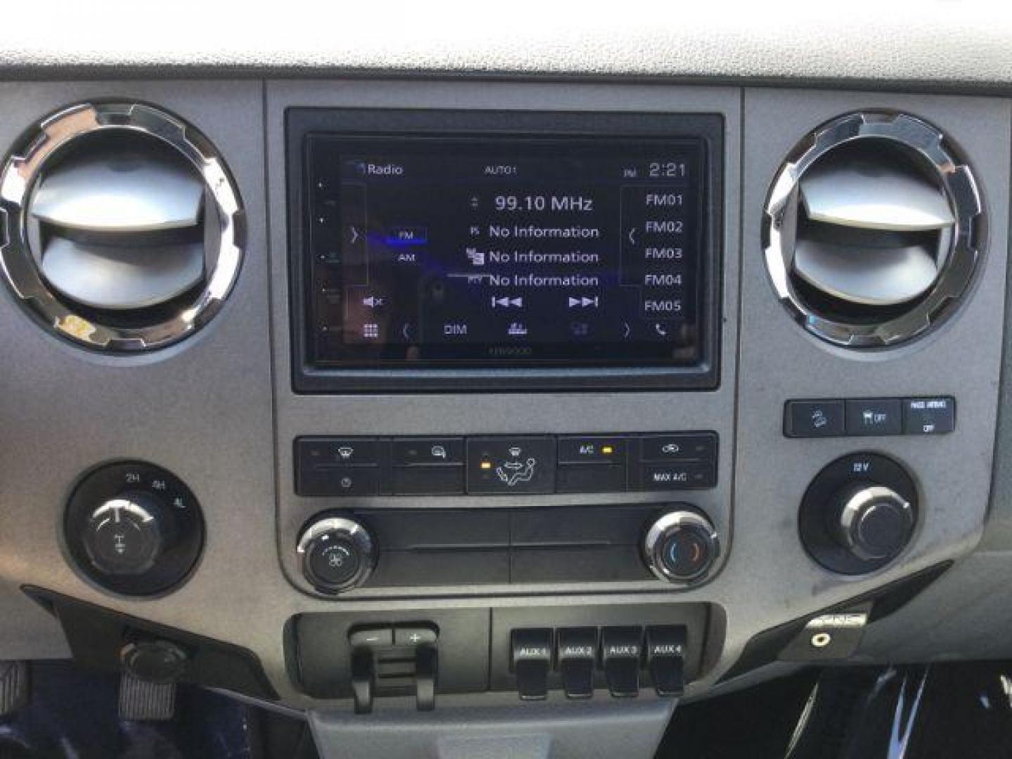 2011 Dark Blue Pearl /Steel Cloth Interior Ford F-350 SD XLT SuperCab 4WD (1FT8X3BT0BE) with an 6.7L V8 OHV 16V DIESEL engine, 6-Speed Automatic transmission, located at 1801 Main Street, Lewiston, 83501, (208) 743-9371, 46.417065, -117.004799 - Photo#14