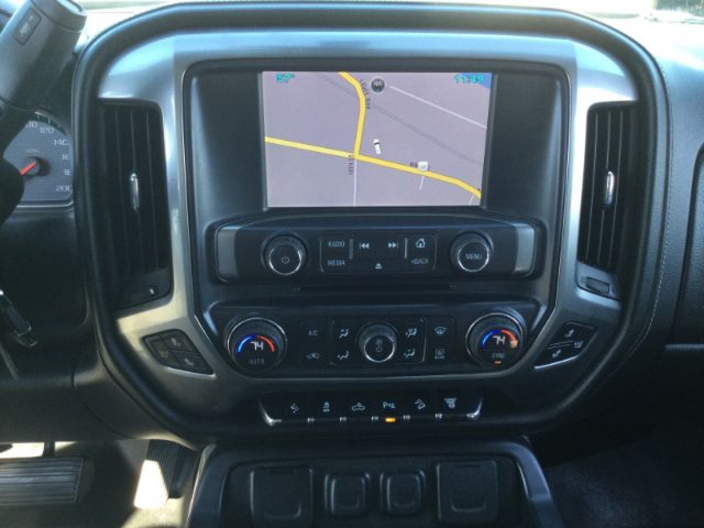 2015 Tungsten Metallic /Jet Black/Dark Ash Chevrolet Silverado 3500HD LTZ Crew Cab 4WD (1GC4K0C80FF) with an 6.6L V8 OHV 32V TURBO DIESEL engine, 6-Speed Automatic transmission, located at 1801 Main Street, Lewiston, 83501, (208) 743-9371, 46.417065, -117.004799- Photo#17
