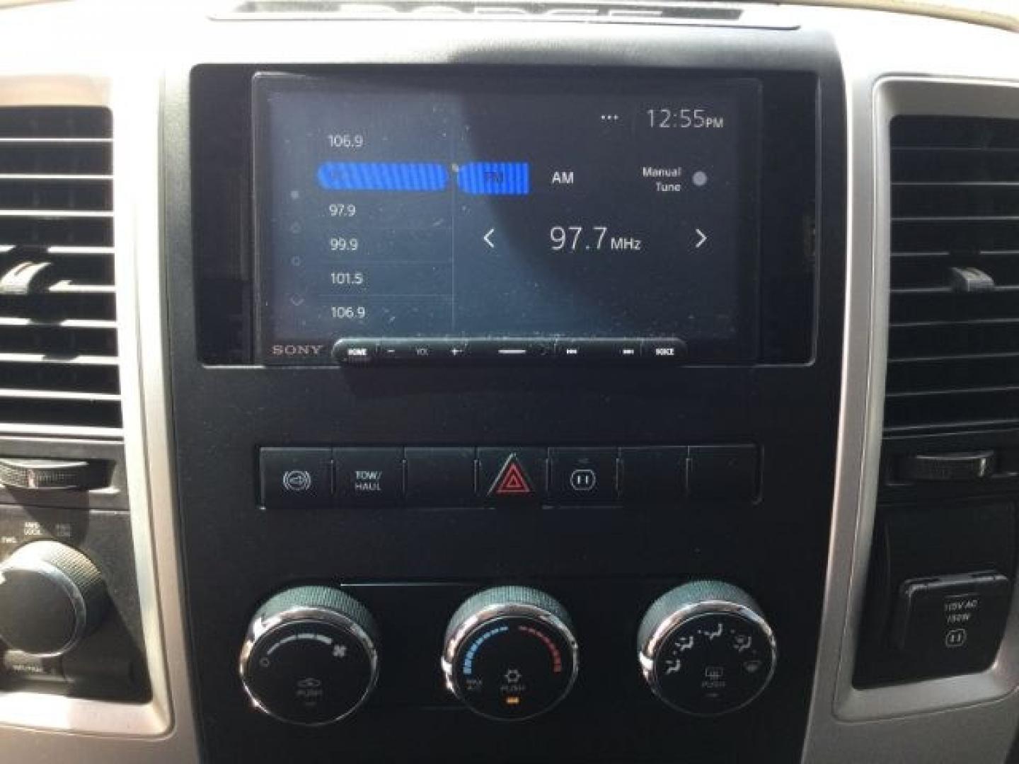 2010 Gold MIst /Black/Gray Cloth RAM 3500 SLT Crew Cab LWB 4WD (3D73Y3CL8AG) with an 6.7L I6 Cummins engine, 6-Speed Automatic transmission, located at 1801 Main Street, Lewiston, 83501, (208) 743-9371, 46.417065, -117.004799- Photo#16