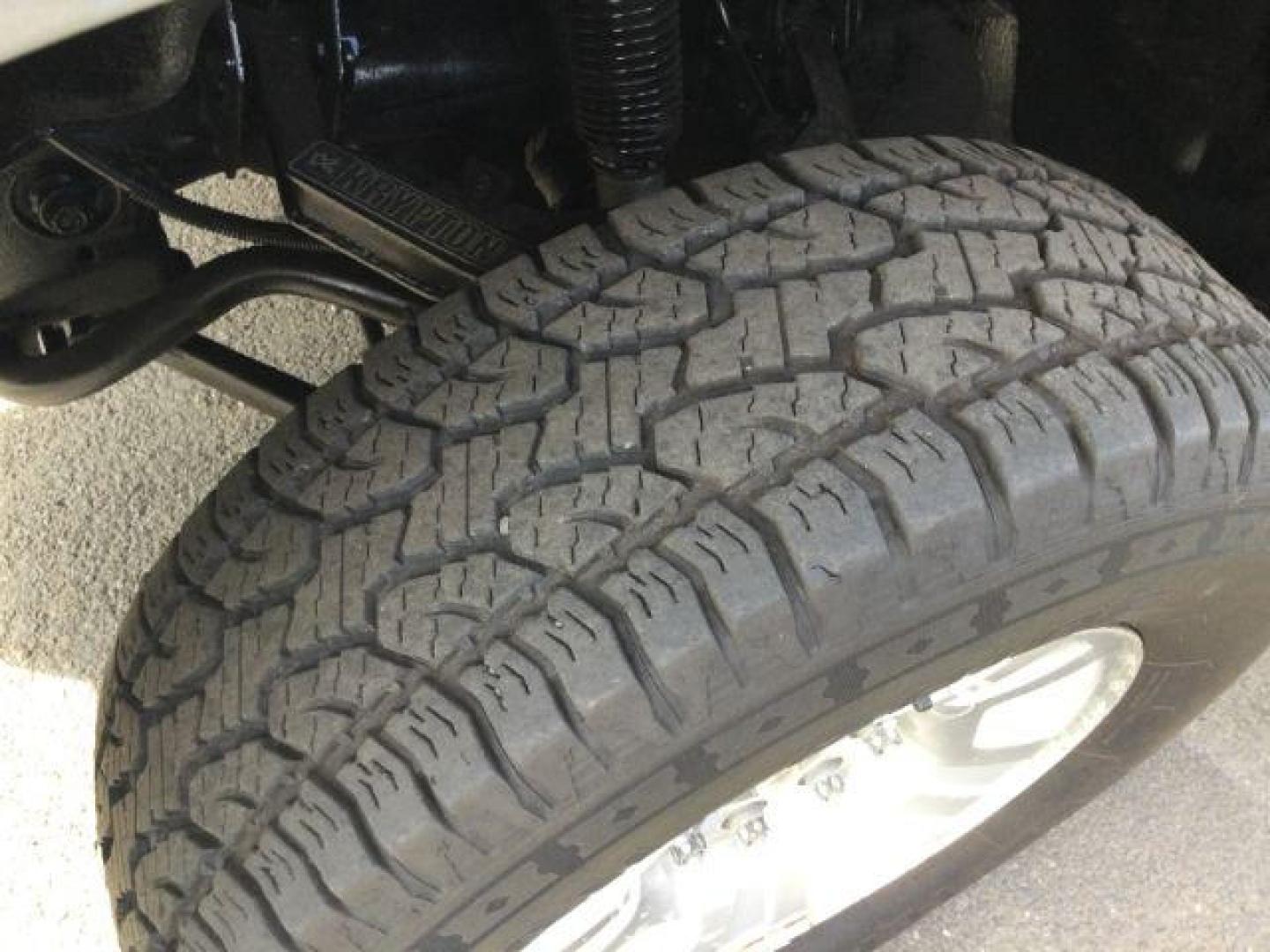 2008 Graystone Metallic /Ebony Leather Interior Chevrolet Silverado 2500HD LTZ Ext. Cab Std. Box 4WD (1GCHK29658E) with an 6.6L V8 OHV 32V TURBO DIESEL engine, 6-Speed Automatic transmission, located at 1801 Main Street, Lewiston, 83501, (208) 743-9371, 46.417065, -117.004799 - Photo#16