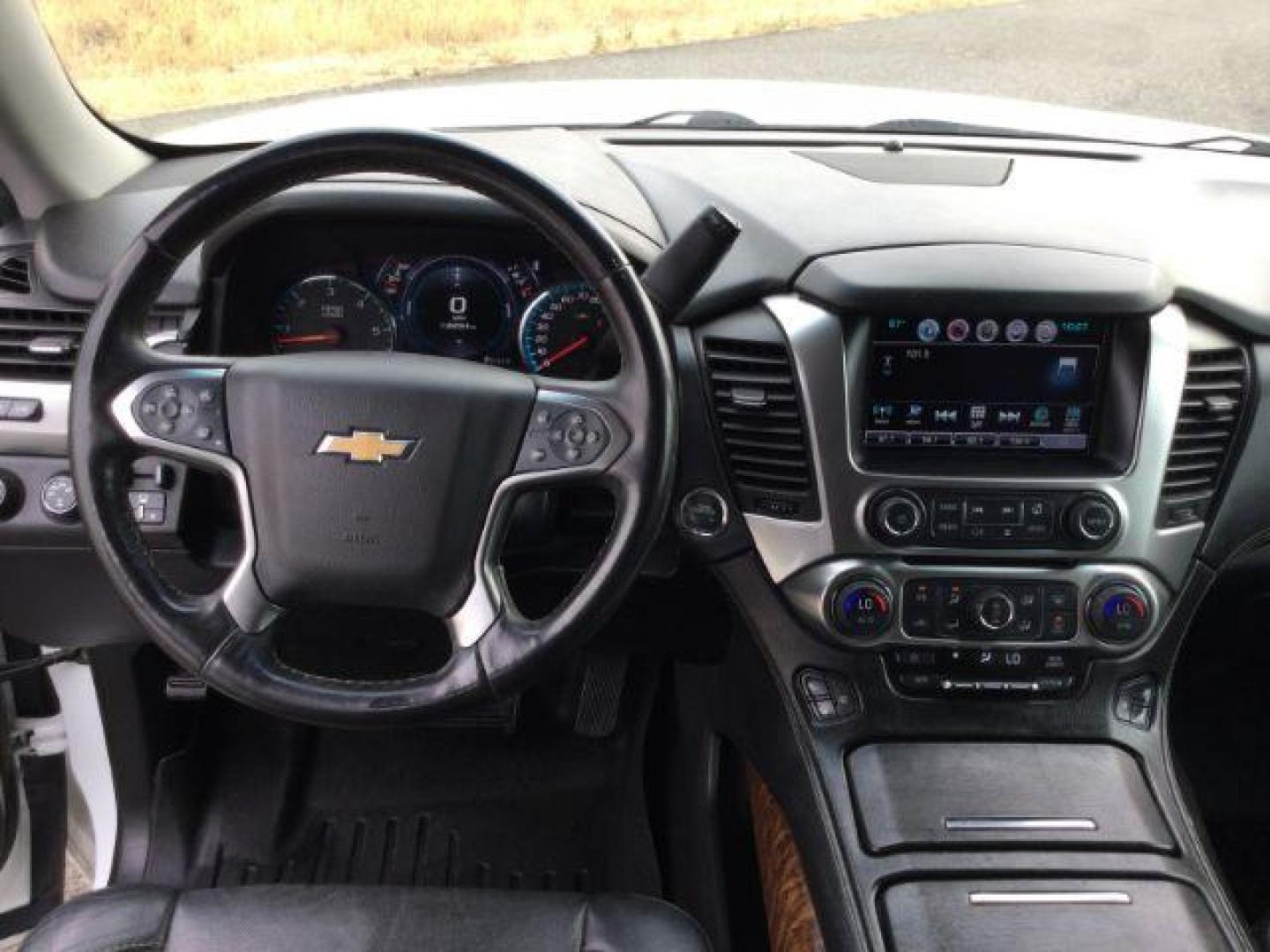 2016 Summit White /Jet Black, premium leather Chevrolet Suburban LTZ 4WD (1GNSKJKC6GR) with an 5.3L V8 OHV 16V engine, 6-Speed Automatic transmission, located at 1801 Main Street, Lewiston, 83501, (208) 743-9371, 46.417065, -117.004799 - Photo#6