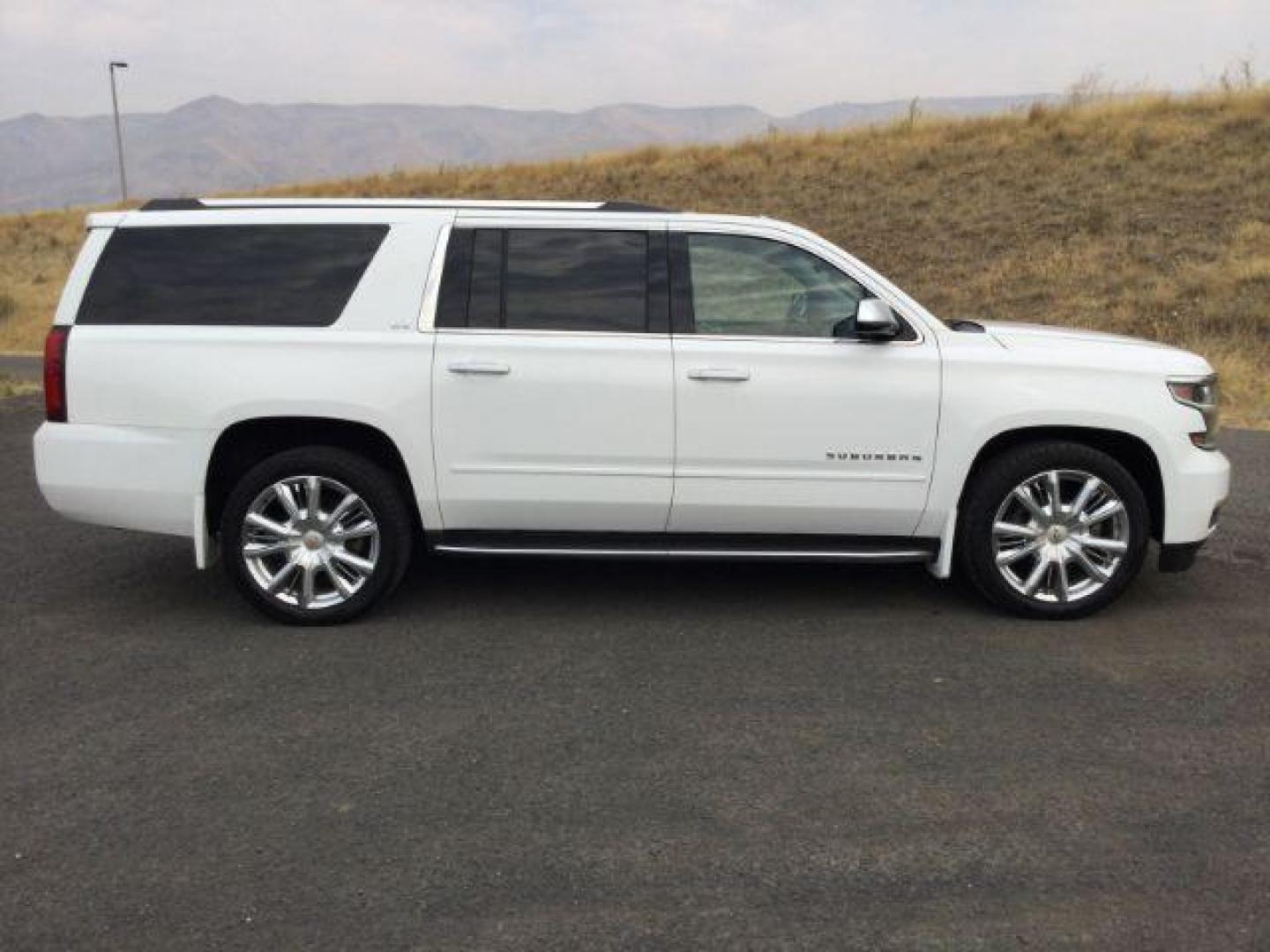 2016 Summit White /Jet Black, premium leather Chevrolet Suburban LTZ 4WD (1GNSKJKC6GR) with an 5.3L V8 OHV 16V engine, 6-Speed Automatic transmission, located at 1801 Main Street, Lewiston, 83501, (208) 743-9371, 46.417065, -117.004799 - Photo#9