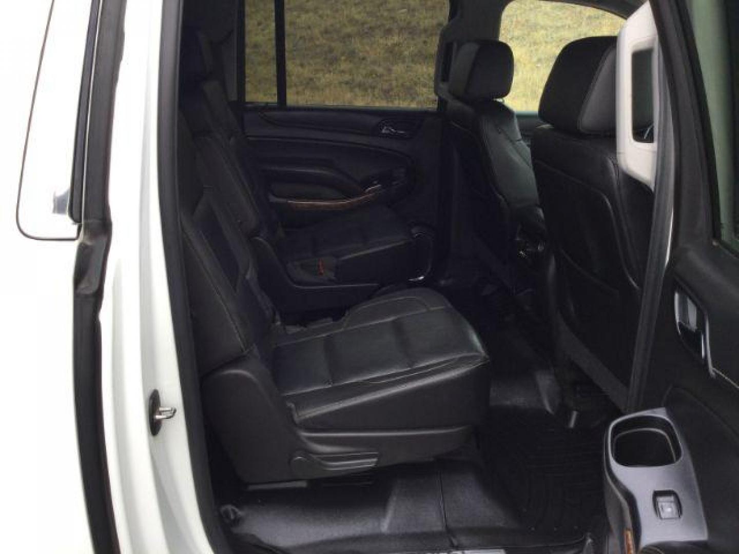 2016 Summit White /Jet Black, premium leather Chevrolet Suburban LTZ 4WD (1GNSKJKC6GR) with an 5.3L V8 OHV 16V engine, 6-Speed Automatic transmission, located at 1801 Main Street, Lewiston, 83501, (208) 743-9371, 46.417065, -117.004799 - Photo#11