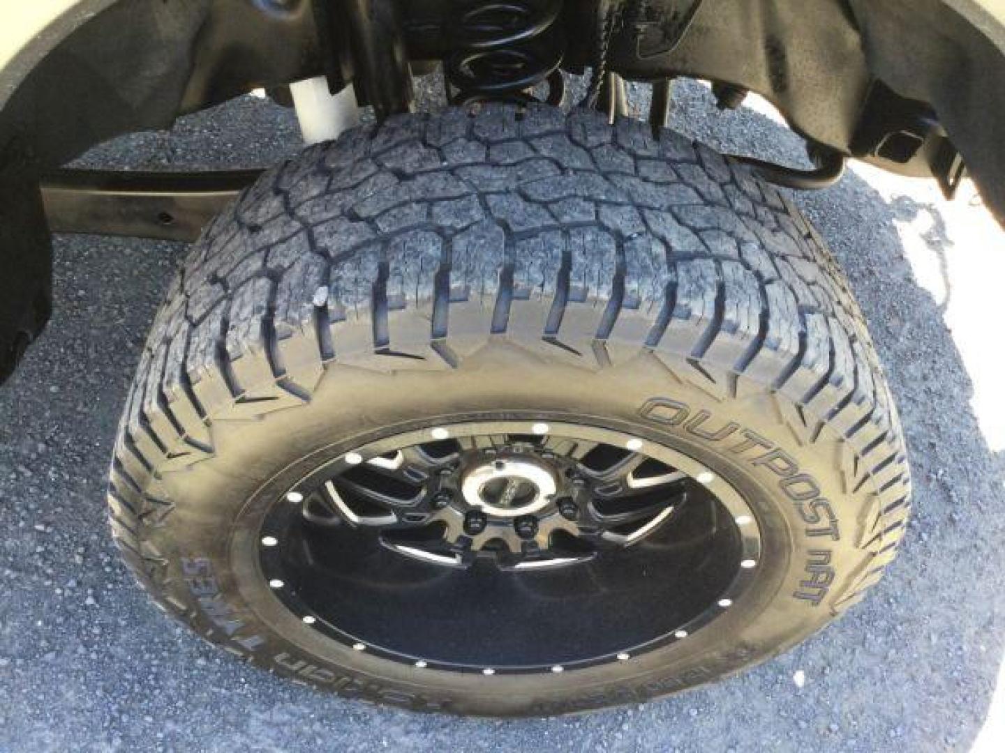 2017 Magnetic Metallic Ford F-250 SD XLT Crew Cab 4WD (1FT7W2BT0HE) with an 6.7L V8 OHV 16V DIESEL engine, 6-Speed Automatic transmission, located at 1801 Main Street, Lewiston, 83501, (208) 743-9371, 46.417065, -117.004799 - Photo#14