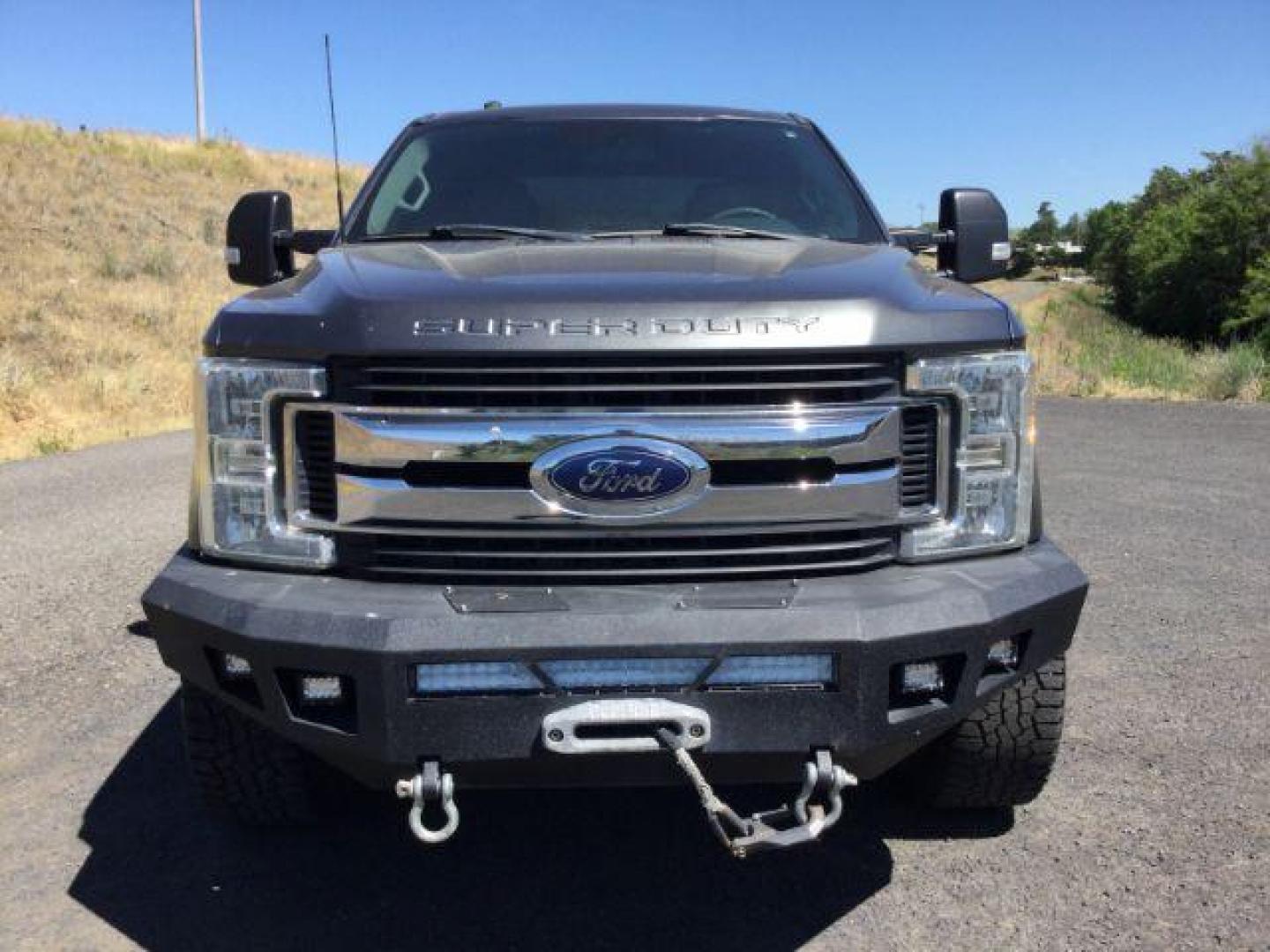 2017 Magnetic Metallic Ford F-250 SD XLT Crew Cab 4WD (1FT7W2BT0HE) with an 6.7L V8 OHV 16V DIESEL engine, 6-Speed Automatic transmission, located at 1801 Main Street, Lewiston, 83501, (208) 743-9371, 46.417065, -117.004799 - Photo#15