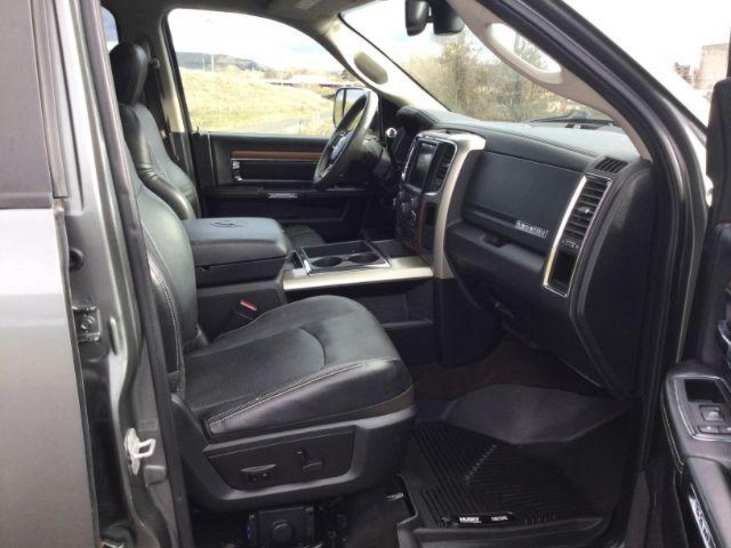 2013 Mineral Gray Metallic CC /Black RAM 2500 Laramie Crew Cab SWB 4WD (3C6UR5FL7DG) with an 6.7L L6 OHV 24V TURBO DIESEL engine, 6-Speed Automatic transmission, located at 1801 Main Street, Lewiston, 83501, (208) 743-9371, 46.417065, -117.004799 - Photo#18