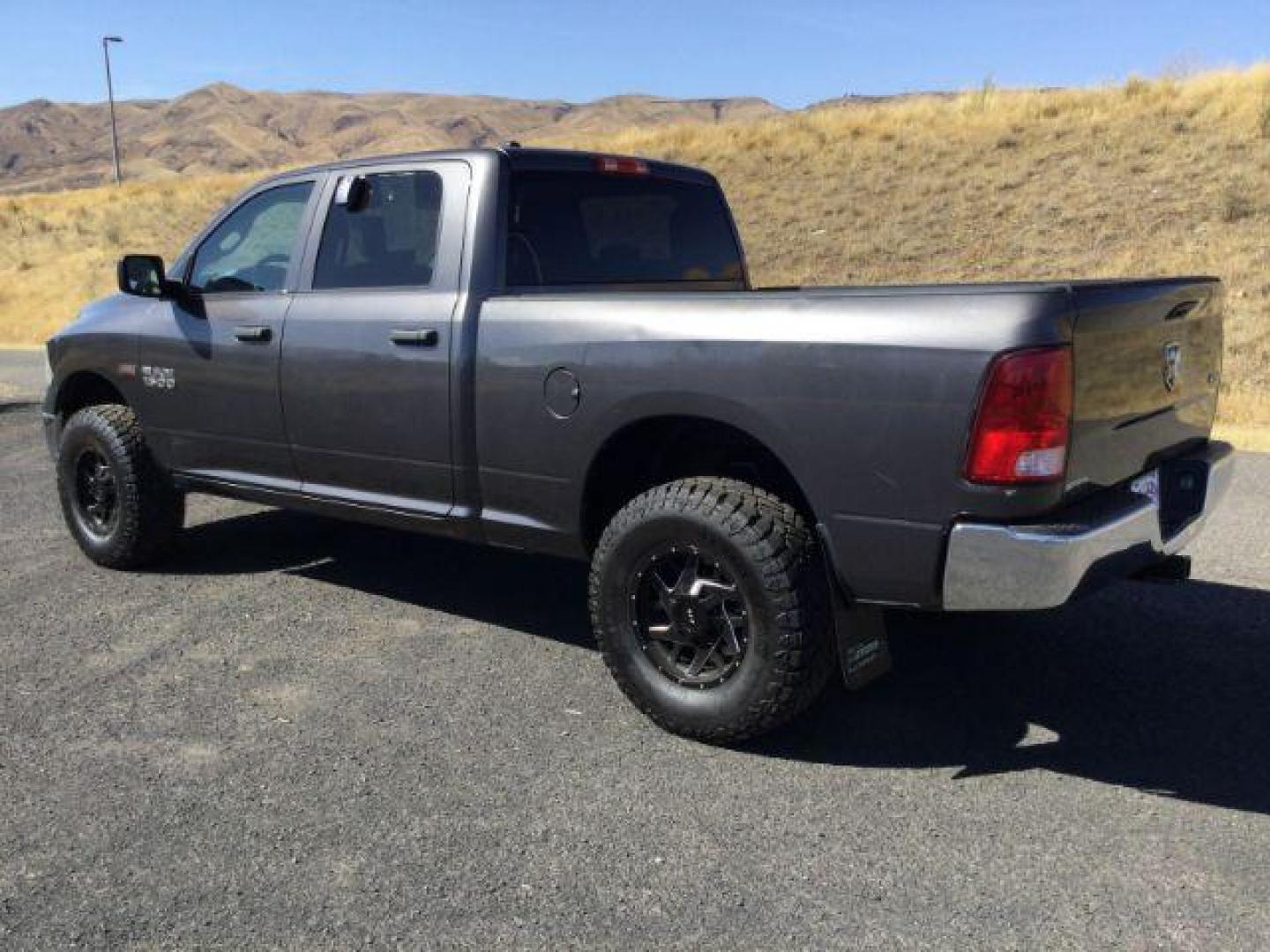 2017 Granite Crystal Metallic Clear Coat /Black/Diesel Gray, cloth RAM 1500 Tradesman Crew Cab LWB 4WD (1C6RR7ST9HS) with an 5.7L V8 OHV 16V engine, 8-Speed Automatic transmission, located at 1801 Main Street, Lewiston, 83501, (208) 743-9371, 46.417065, -117.004799 - Photo#10