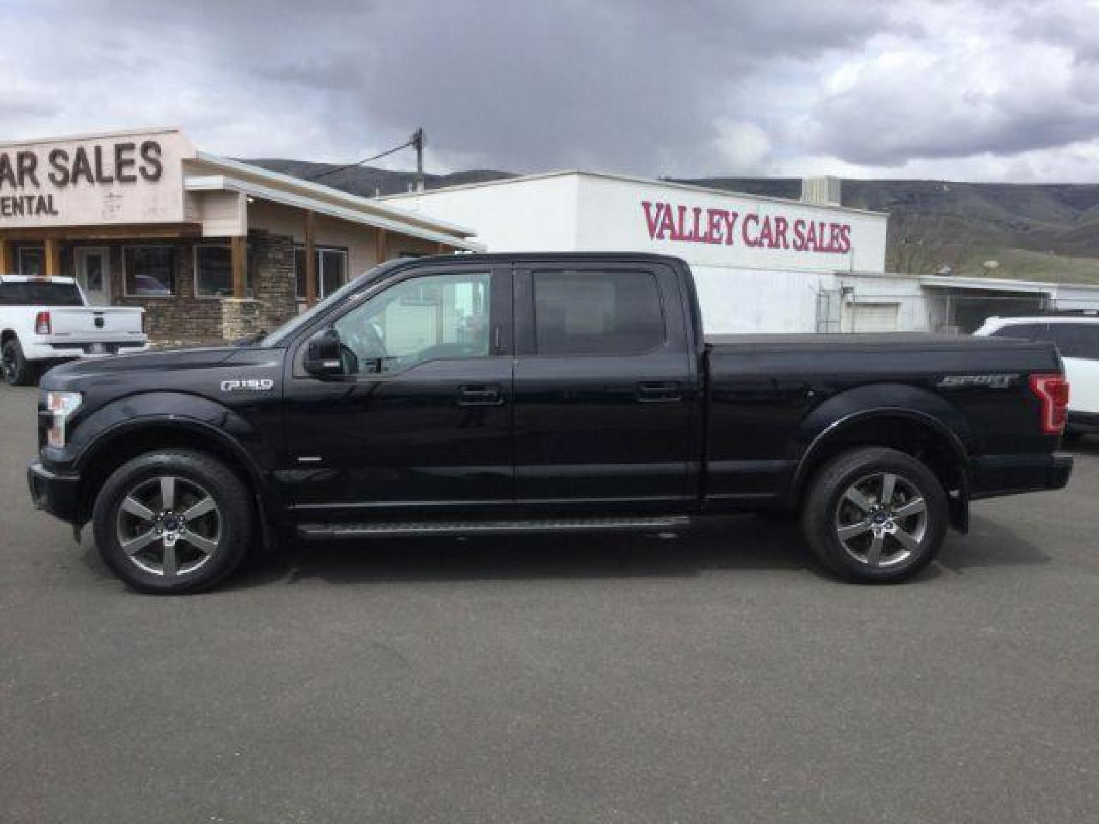 2016 Shadow Black /Black, leather Ford F-150 Lariat SuperCrew 6.5-ft. Bed 4WD (1FTFW1EGXGF) with an 3.5 V6 engine, 6-Speed Automatic transmission, located at 1801 Main Street, Lewiston, 83501, (208) 743-9371, 46.417065, -117.004799 - Photo #1