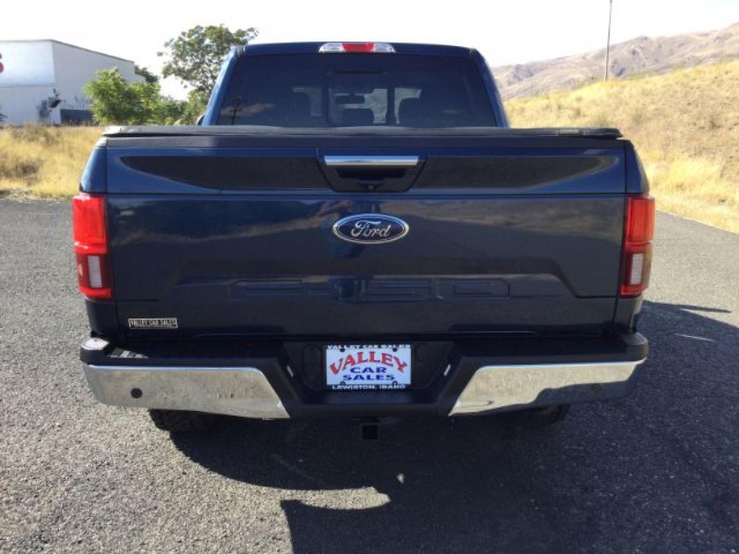 2018 Blue Jeans Metallic /Black, leather Ford F-150 Lariat SuperCrew 5.5-ft. Bed 4WD (1FTEW1E50JF) with an 5.0L V8 OHV 32V engine, 10-speed automatic transmission, located at 1801 Main Street, Lewiston, 83501, (208) 743-9371, 46.417065, -117.004799- Photo#7