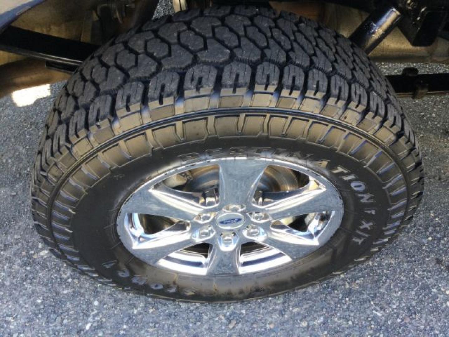 2018 Blue Jeans Metallic /Black, leather Ford F-150 Lariat SuperCrew 5.5-ft. Bed 4WD (1FTEW1E50JF) with an 5.0L V8 OHV 32V engine, 10-speed automatic transmission, located at 1801 Main Street, Lewiston, 83501, (208) 743-9371, 46.417065, -117.004799- Photo#9