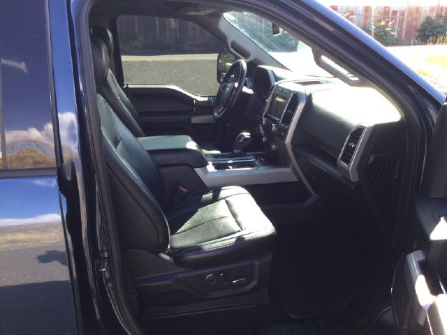 2018 Blue Jeans Metallic /Black, leather Ford F-150 Lariat SuperCrew 5.5-ft. Bed 4WD (1FTEW1E50JF) with an 5.0L V8 OHV 32V engine, 10-speed automatic transmission, located at 1801 Main Street, Lewiston, 83501, (208) 743-9371, 46.417065, -117.004799- Photo#11