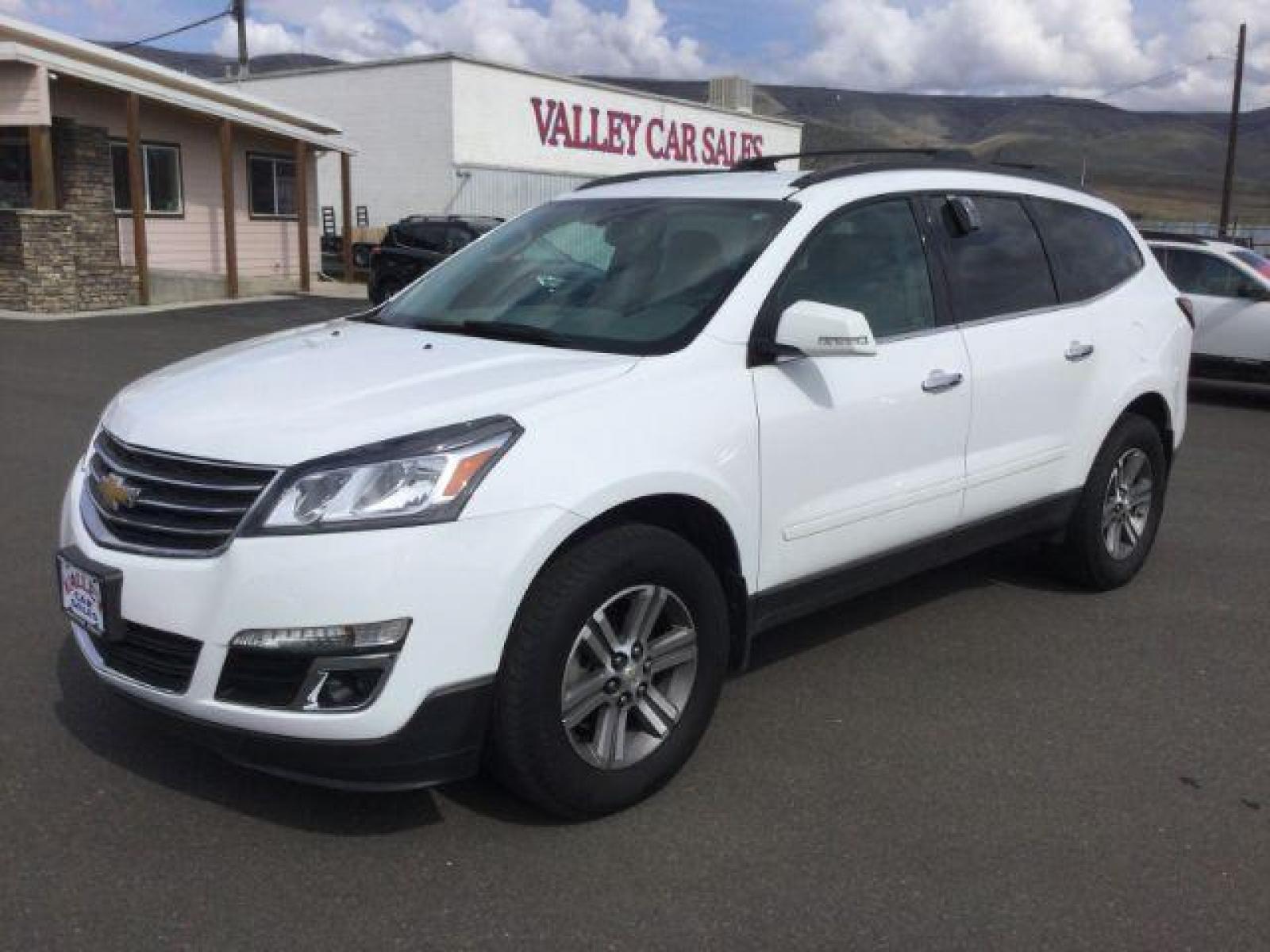 2017 Summit White Chevrolet Traverse 2LT AWD (1GNKVHKD6HJ) with an 3.6L V6 DOHC 24V engine, 6-Speed Automatic transmission, located at 1801 Main Street, Lewiston, 83501, (208) 743-9371, 46.417065, -117.004799 - Photo #0