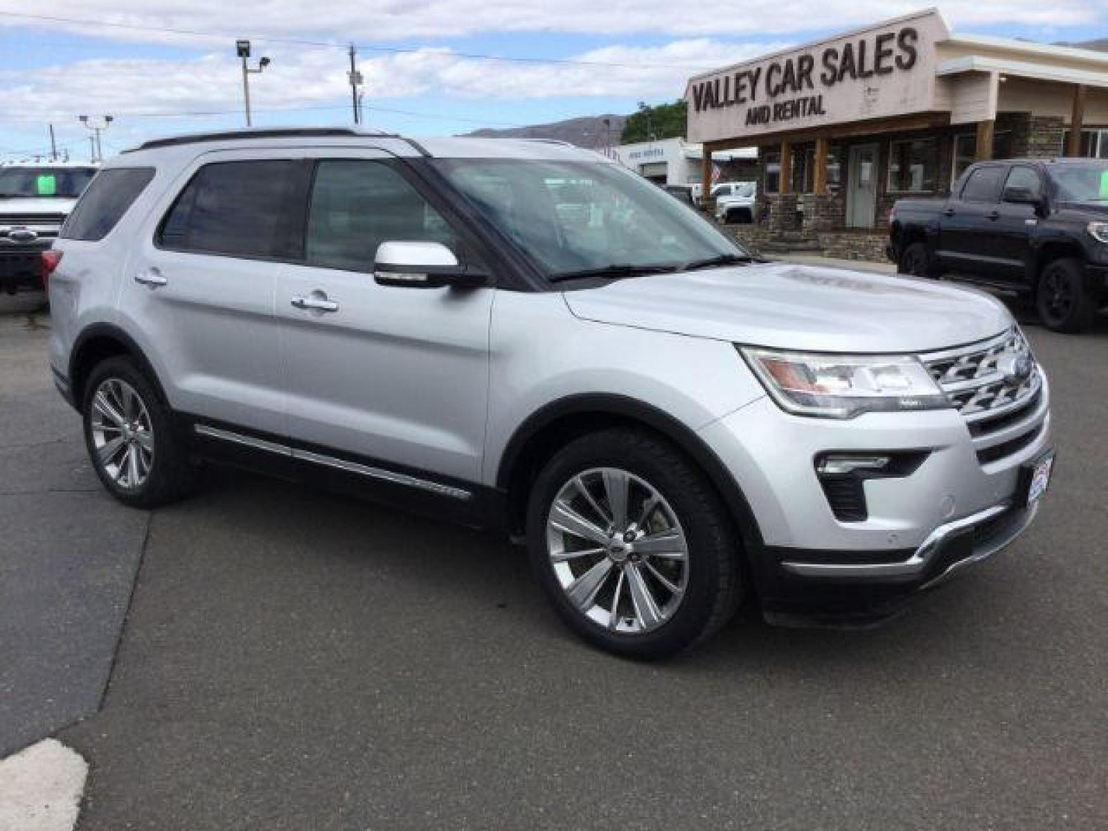 2018 silver /black leather Ford Explorer Limited 4WD (1FM5K8F83JG) with an 3.5L V6 DOHC 24V engine, 6-Speed Automatic transmission, located at 1801 Main Street, Lewiston, 83501, (208) 743-9371, 46.417065, -117.004799 - Photo #18