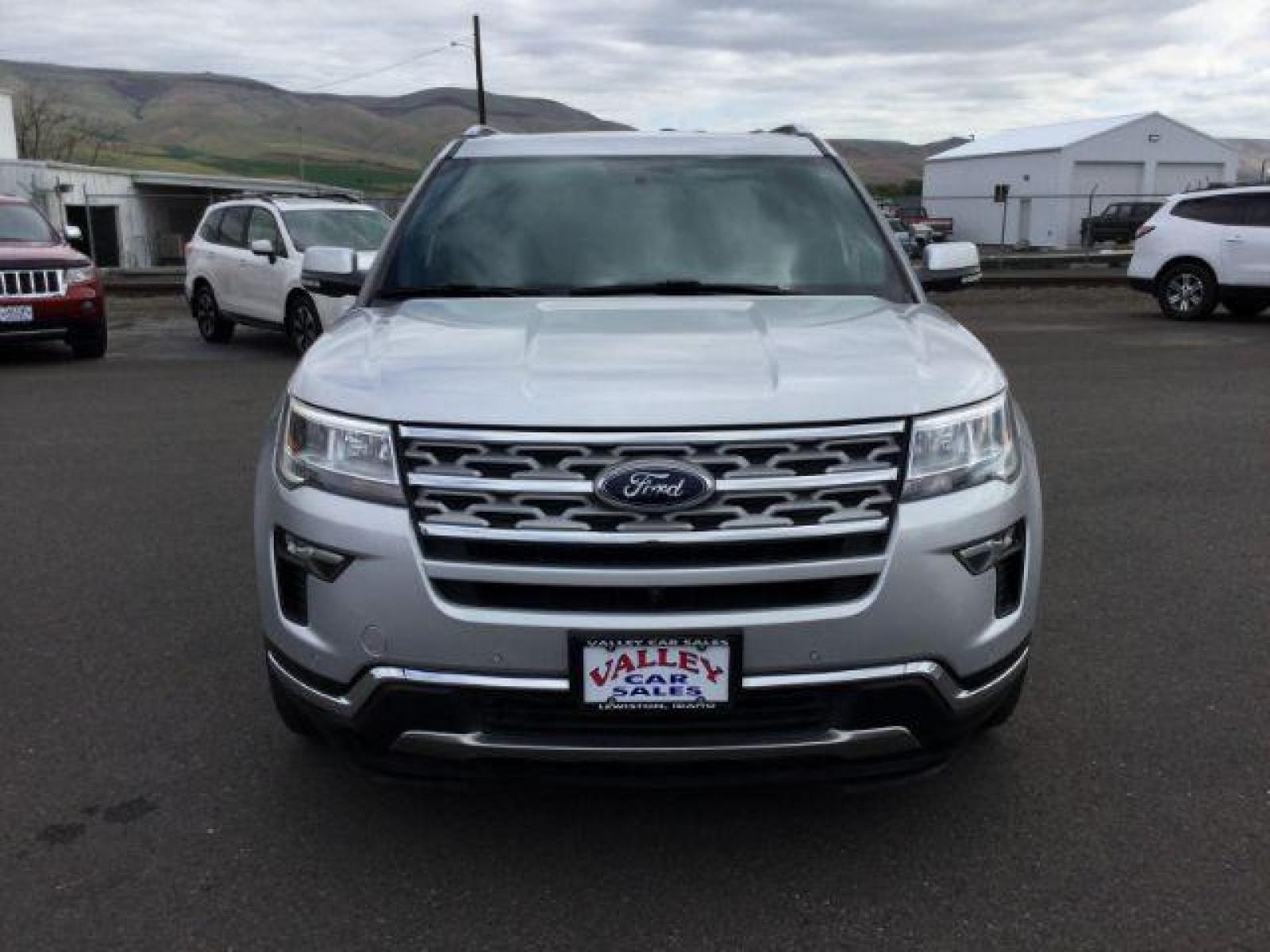 2018 silver /black leather Ford Explorer Limited 4WD (1FM5K8F83JG) with an 3.5L V6 DOHC 24V engine, 6-Speed Automatic transmission, located at 1801 Main Street, Lewiston, 83501, (208) 743-9371, 46.417065, -117.004799 - Photo #1