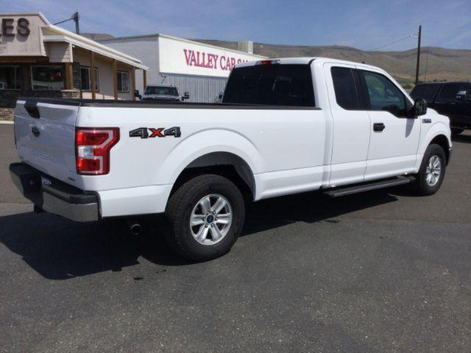 2020 Oxford White /Dark Earth Gray, cloth Ford F-150 XLT SuperCab 8-ft. Bed 4WD (1FTFX1E45LK) with an 3.5L V6 DOHC 24V engine, 6-Speed Automatic transmission, located at 1801 Main Street, Lewiston, 83501, (208) 743-9371, 46.417065, -117.004799 - Photo #19