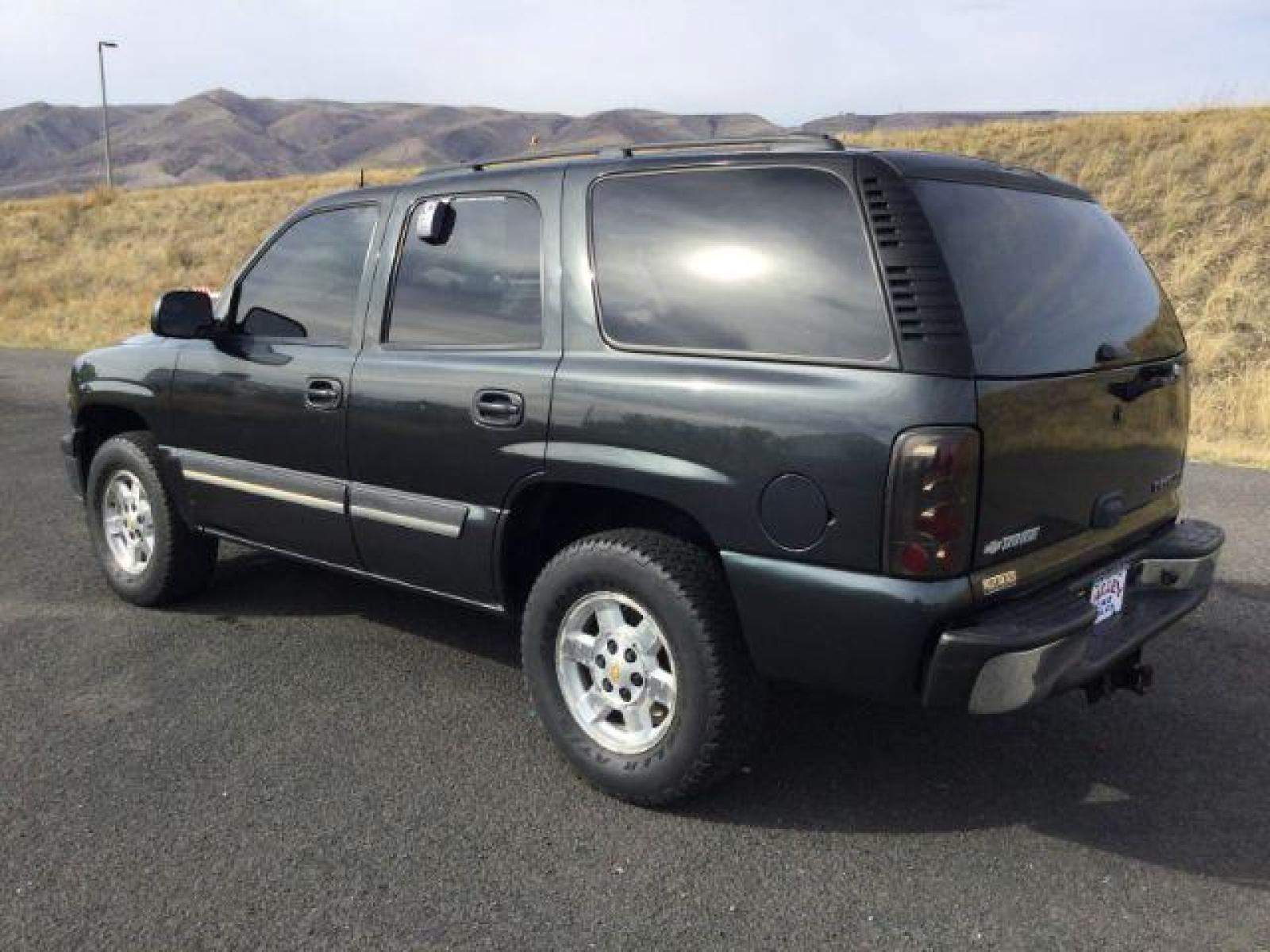2005 Dark Gray Metallic /Tan/Neutral Cloth Interior Chevrolet Tahoe 2WD (1GNEC13T05R) with an 5.3L V8 OHV 16V engine, 4-Speed Automatic transmission, located at 1801 Main Street, Lewiston, 83501, (208) 743-9371, 46.417065, -117.004799 - Photo #2