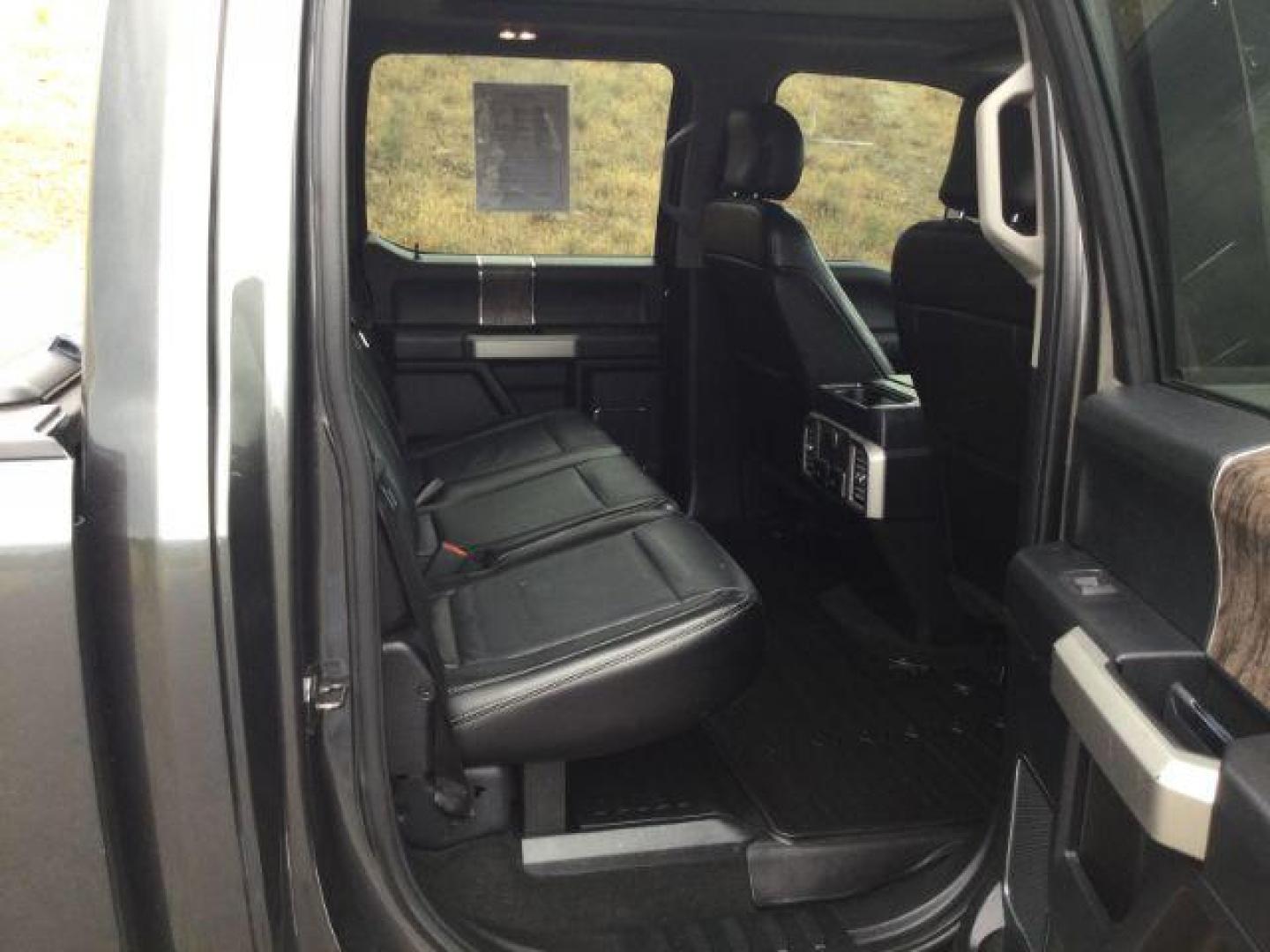 2017 /black leather Ford F-250 SD Lariat Crew Cab 4WD (1FT7W2BT8HE) with an 6.7L V8 OHV 16V DIESEL engine, 6-Speed Automatic transmission, located at 1801 Main Street, Lewiston, 83501, (208) 743-9371, 46.417065, -117.004799 - Photo#20