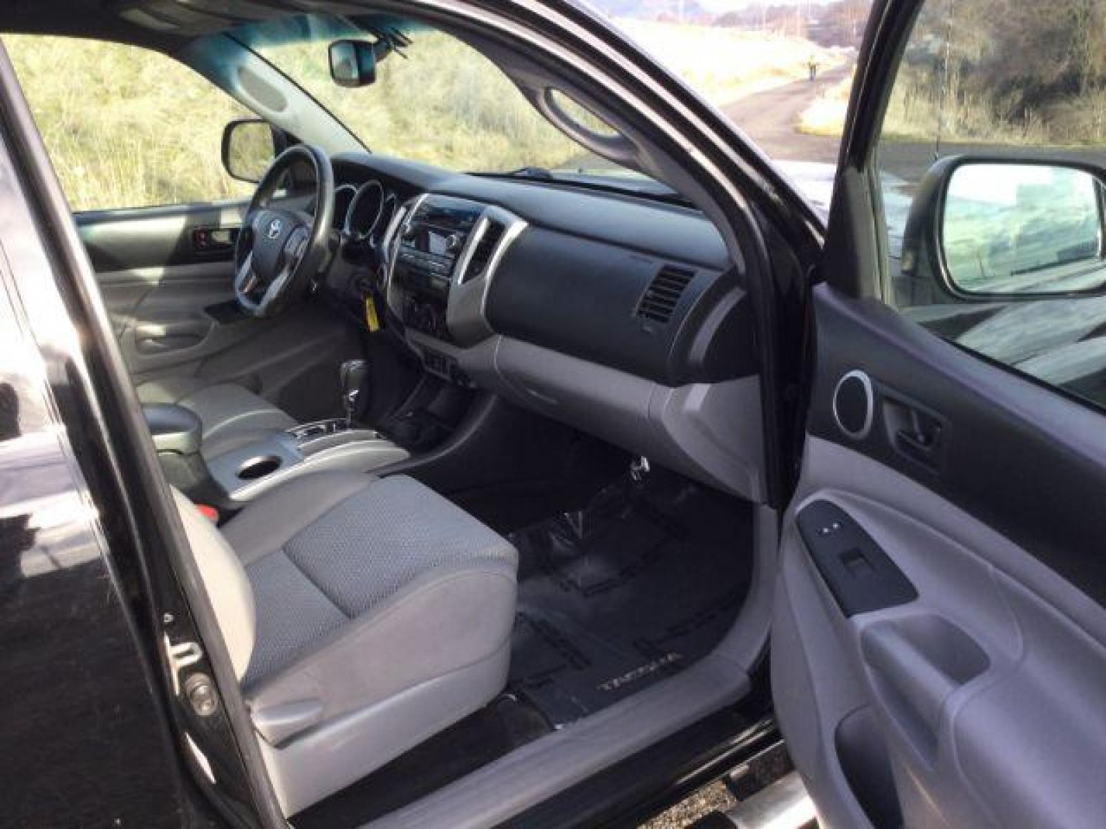 2012 Black /Graphite Cloth Interior Toyota Tacoma Double Cab Long Bed V6 Auto 4WD (3TMMU4FN1CM) with an 4.0L V6 DOHC 24V engine, 5-Speed Automatic transmission, located at 1801 Main Street, Lewiston, 83501, (208) 743-9371, 46.417065, -117.004799 - Photo #16