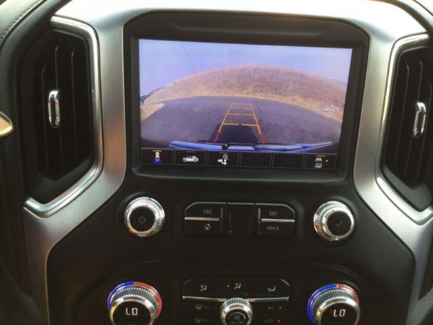 2020 Dark Sky Metallic /Jet Black, leather GMC Sierra 2500HD SLT Crew Cab 4WD (1GT49NEY1LF) with an 6.6L V8 OHV 16 DIESEL engine, 10-speed automatic transmission, located at 1801 Main Street, Lewiston, 83501, (208) 743-9371, 46.417065, -117.004799 - Photo#20
