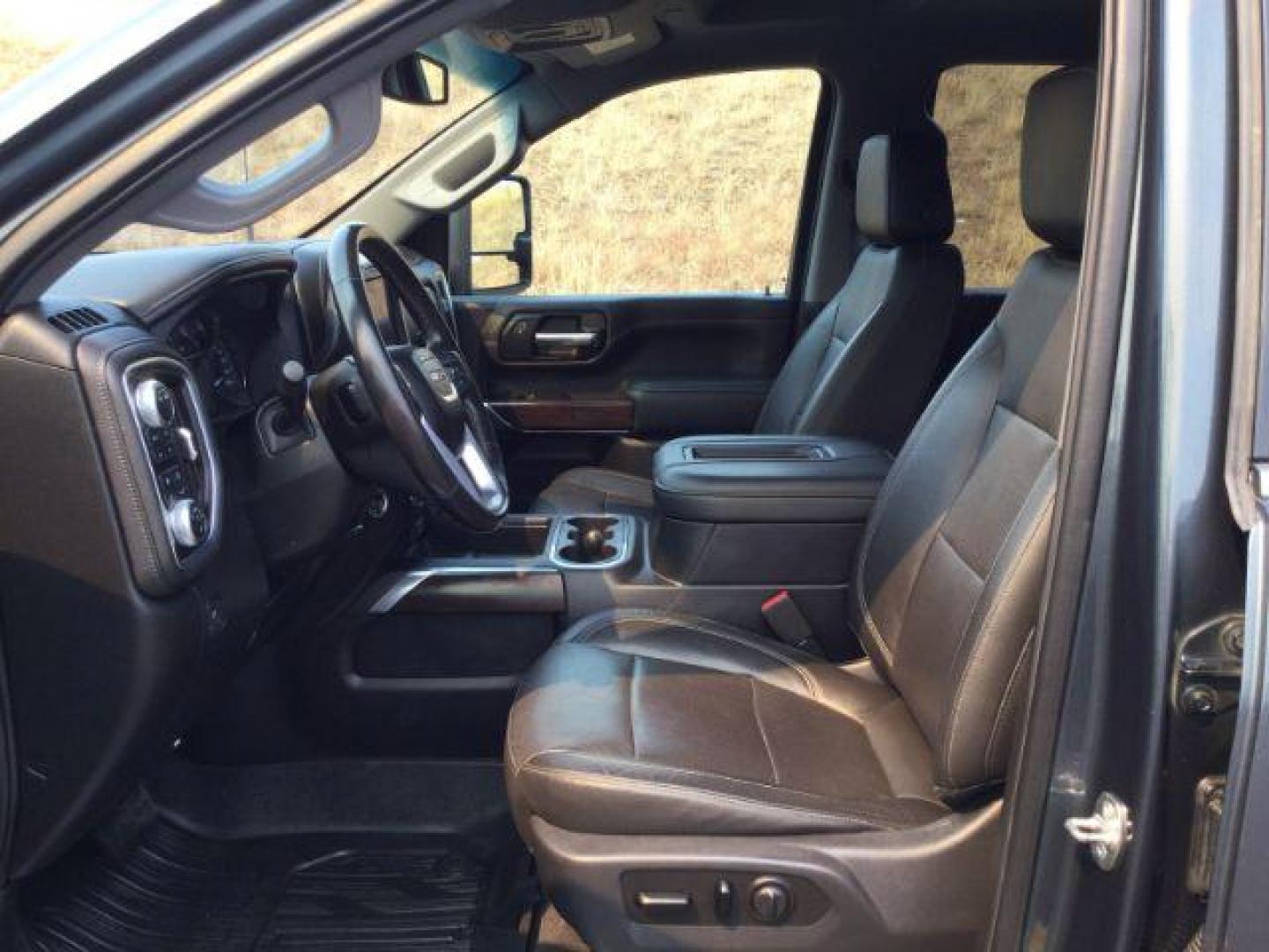 2020 Dark Sky Metallic /Jet Black, leather GMC Sierra 2500HD SLT Crew Cab 4WD (1GT49NEY1LF) with an 6.6L V8 OHV 16 DIESEL engine, 10-speed automatic transmission, located at 1801 Main Street, Lewiston, 83501, (208) 743-9371, 46.417065, -117.004799 - Photo#3