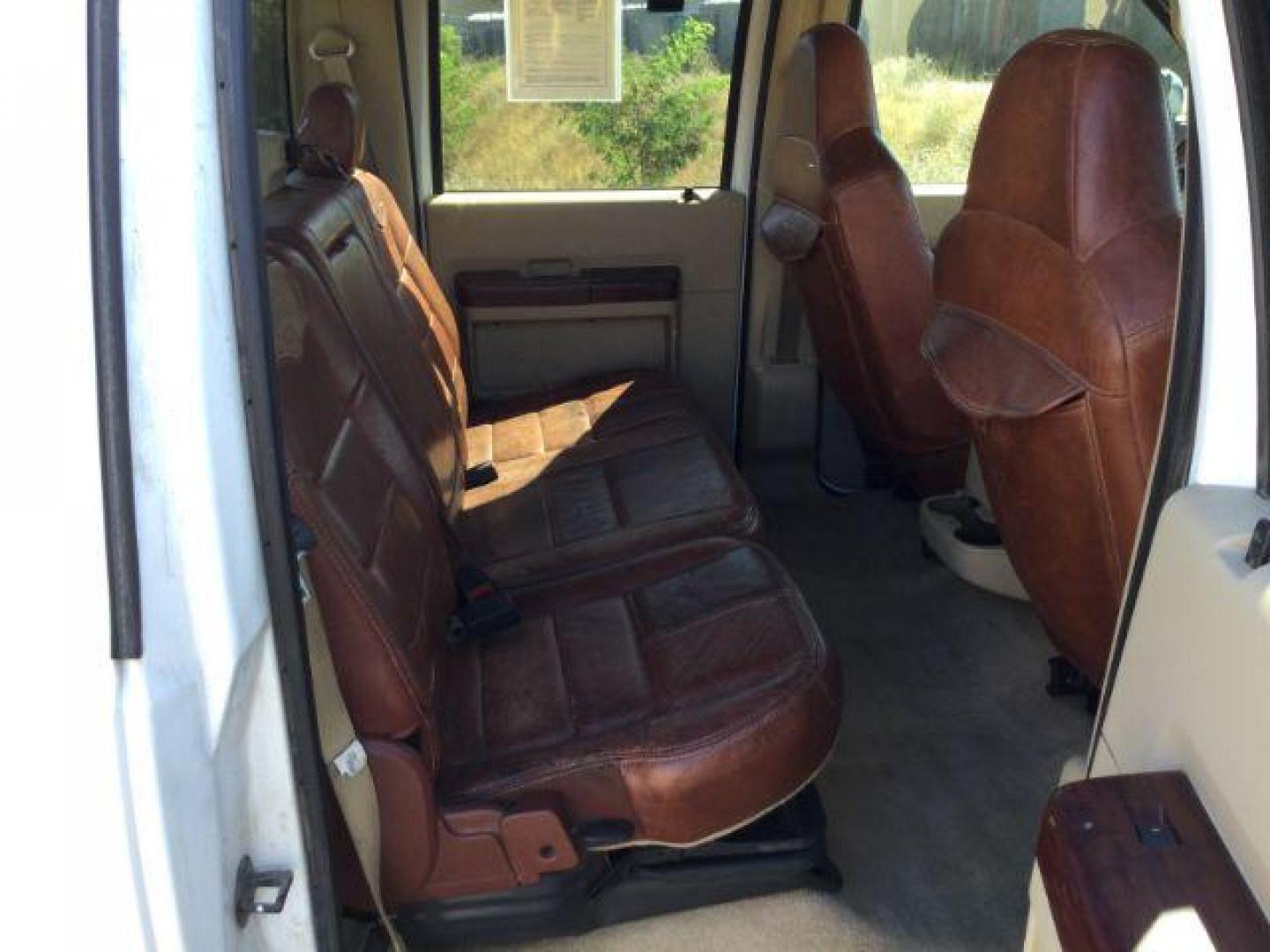 2008 Oxford White/Pueblo Gold Metallic /Chaparral Leather Interior Ford F-450 SD King Ranch Crew Cab LWB 4x4 (1FTXW43R88E) with an 6.4L V8 OHV 32V TURBO DIESEL engine, 5-Speed Automatic transmission, located at 1801 Main Street, Lewiston, 83501, (208) 743-9371, 46.417065, -117.004799 - Photo#14