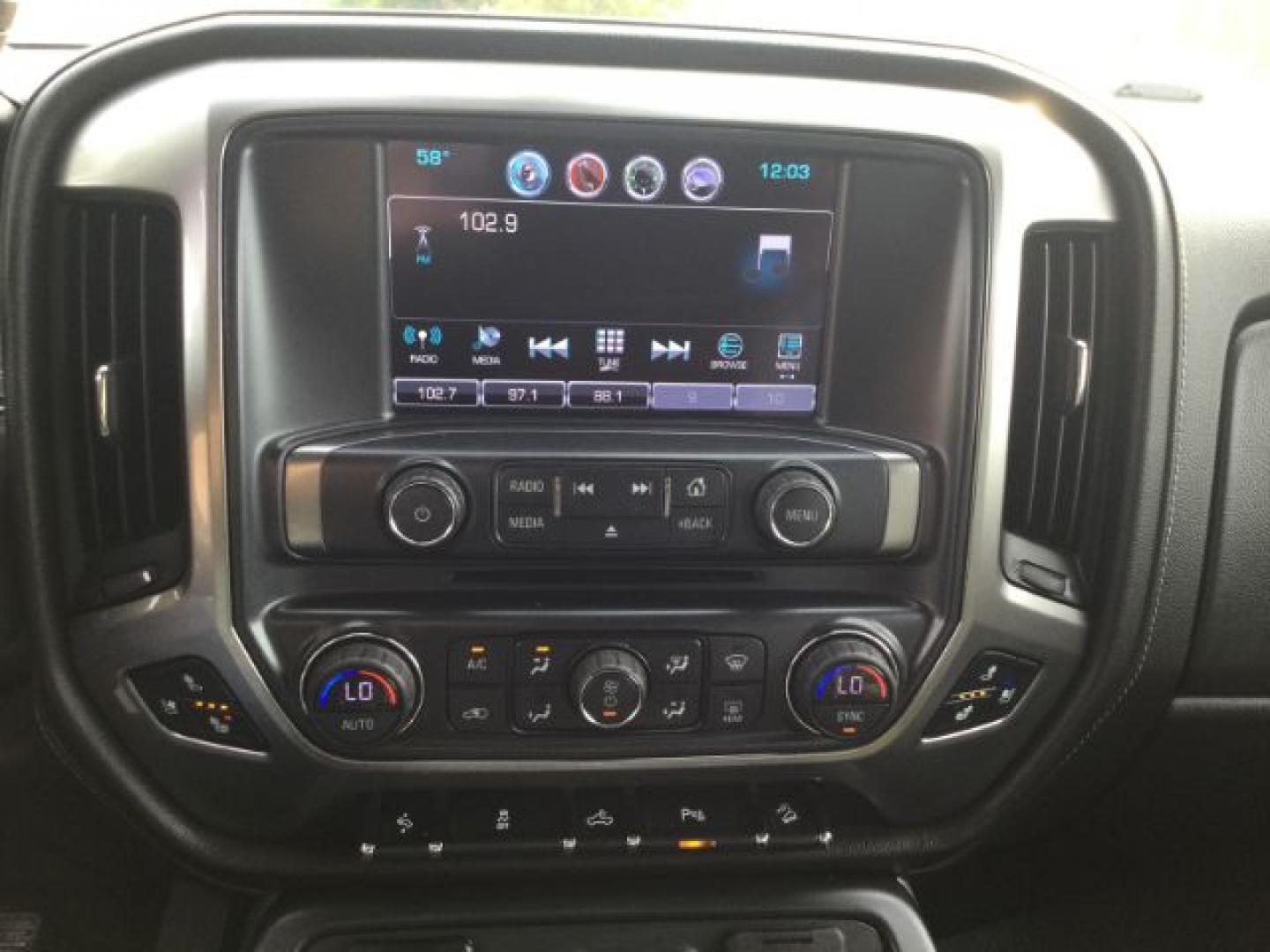 2018 Black /Jet Black, leather Chevrolet Silverado 2500HD LTZ Crew Cab 4WD (1GC1KWEG9JF) with an 6.0L V8 OHV 16V FFV engine, 6-Speed Automatic transmission, located at 1801 Main Street, Lewiston, 83501, (208) 743-9371, 46.417065, -117.004799- Photo#19