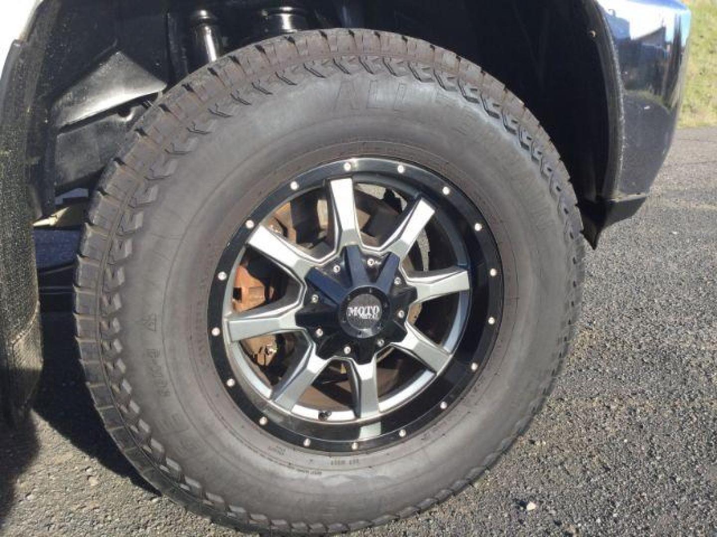 2018 Bright White Clear Coat /Black/Diesel Gray, cloth RAM 2500 Tradesman Crew Cab SWB 4WD (3C6UR5CL4JG) with an 6.7L L6 OHV 24V TURBO DIESEL engine, 6-Speed Automatic transmission, located at 1801 Main Street, Lewiston, 83501, (208) 743-9371, 46.417065, -117.004799 - Photo#17