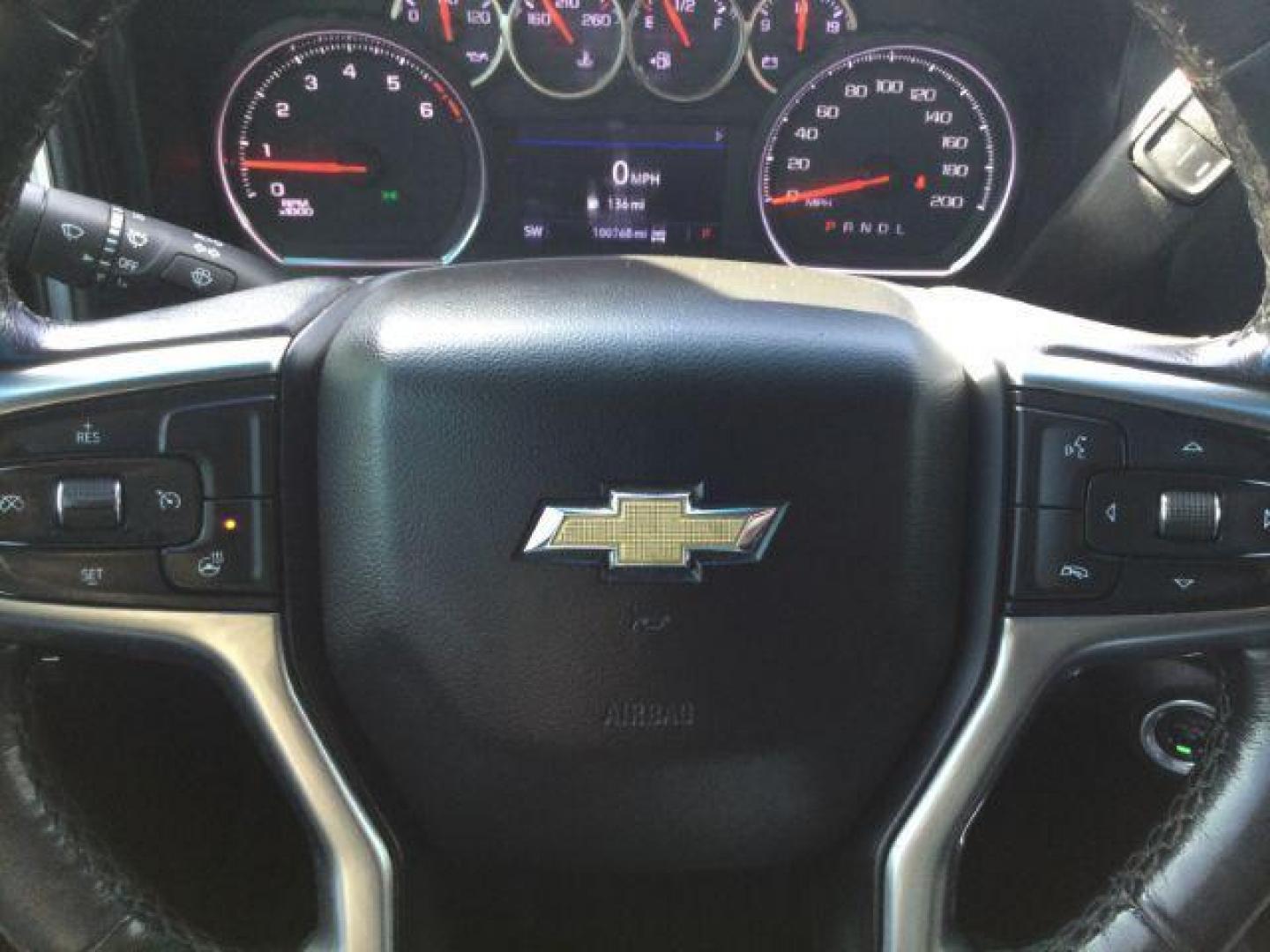 2020 Summit White /Jet Black, leather Chevrolet Silverado 2500HD LTZ Crew Cab Short Box 4WD (1GC4YPE77LF) with an 6.6L V8 OHV 16V engine, 6-Speed Automatic transmission, located at 1801 Main Street, Lewiston, 83501, (208) 743-9371, 46.417065, -117.004799 - Photo#19