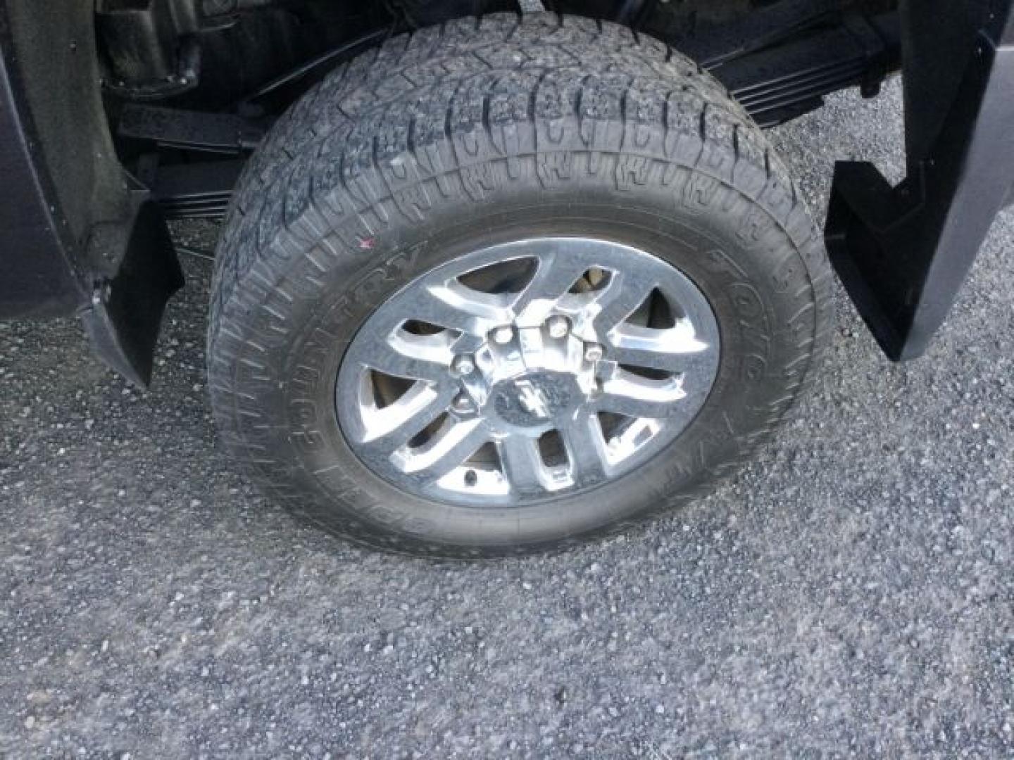 2016 Graystone Metallic /Black Leather Chevrolet Silverado 3500HD LTZ CREW CAB 4X4 (1GC4K0E85GF) with an Duramax 6.6L V-8 diesel direct injection engine, 6-Speed Automatic transmission, located at 1801 Main Street, Lewiston, 83501, (208) 743-9371, 46.417065, -117.004799- Photo#23