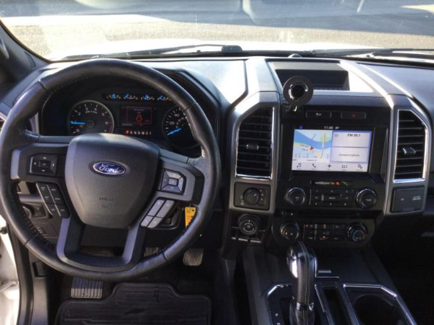 2016 Oxford White Ford F-150 XLT SuperCrew 6.5-ft. Bed 4WD (1FTFW1EGXGK) with an 3.5 V6 engine, 6-Speed Automatic transmission, located at 1801 Main Street, Lewiston, 83501, (208) 743-9371, 46.417065, -117.004799- Photo#9