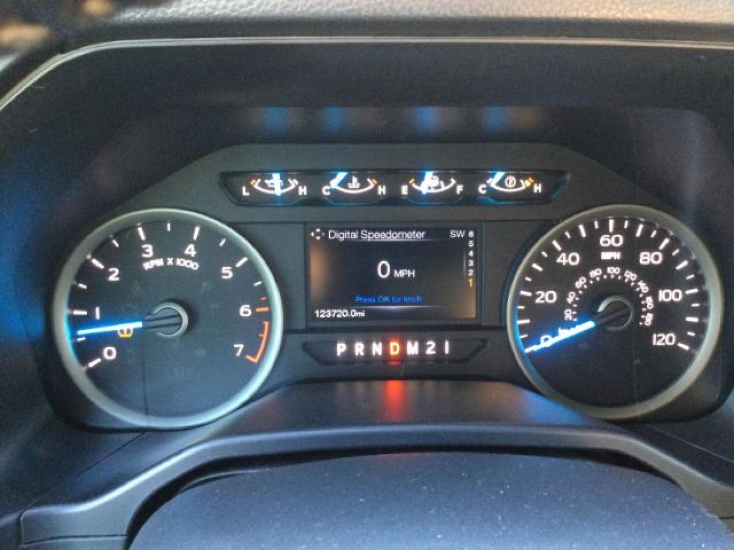 2016 Oxford White Ford F-150 XLT SuperCrew 6.5-ft. Bed 4WD (1FTFW1EGXGK) with an 3.5 V6 engine, 6-Speed Automatic transmission, located at 1801 Main Street, Lewiston, 83501, (208) 743-9371, 46.417065, -117.004799- Photo#11