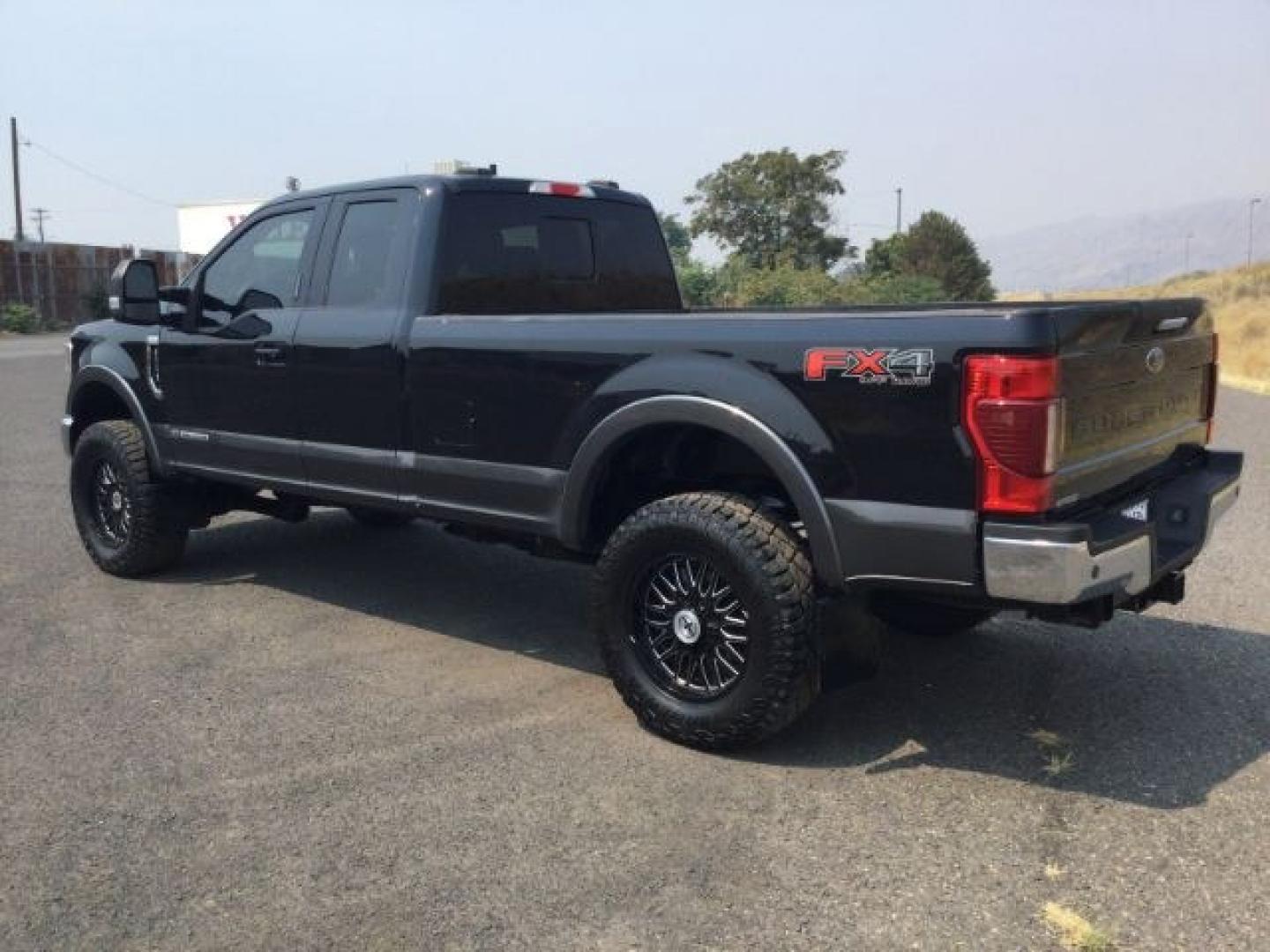 2020 Agate Black/Magnetic Metallic /Black, leather Ford F-350 SD Lariat SuperCab 4WD (1FT8X3BT4LE) with an 6.7L V8 OHV 16V DIESEL engine, 6-Speed Automatic transmission, located at 1801 Main Street, Lewiston, 83501, (208) 743-9371, 46.417065, -117.004799- Photo#3