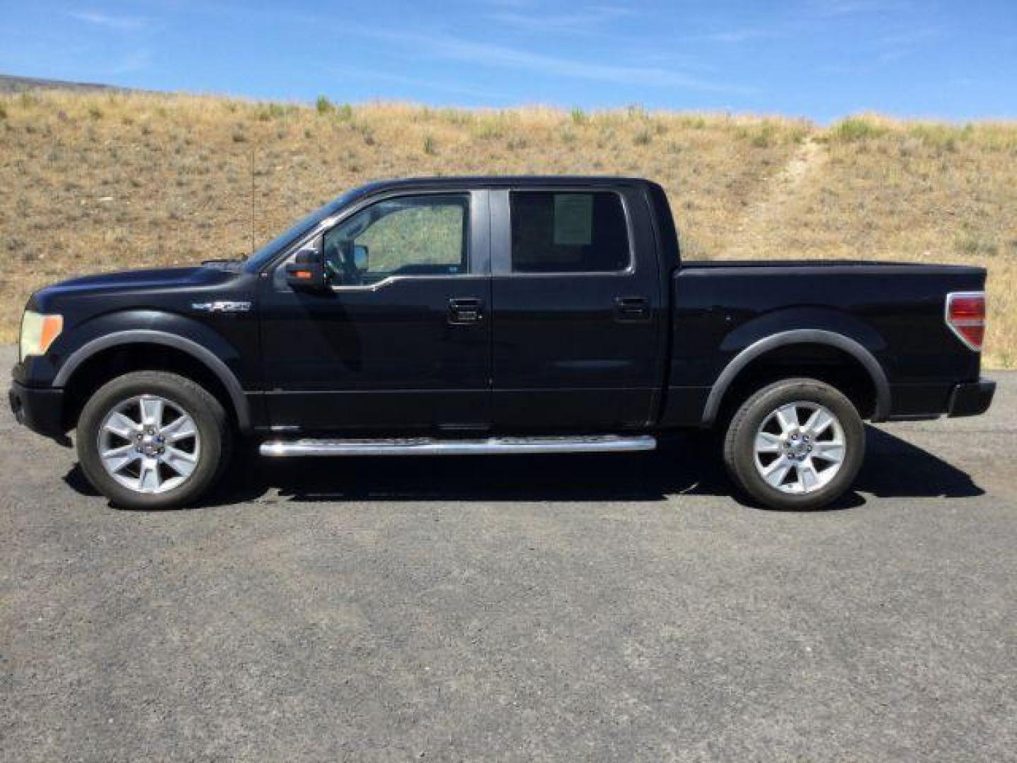 2010 Black /black leather Ford F-150 FX4 (1FTFW1EV4AF) with an 5.4L V8 engine engine, 6-SPEED AUTOMATIC transmission, located at 1801 Main Street, Lewiston, 83501, (208) 743-9371, 46.417065, -117.004799 - Photo#2