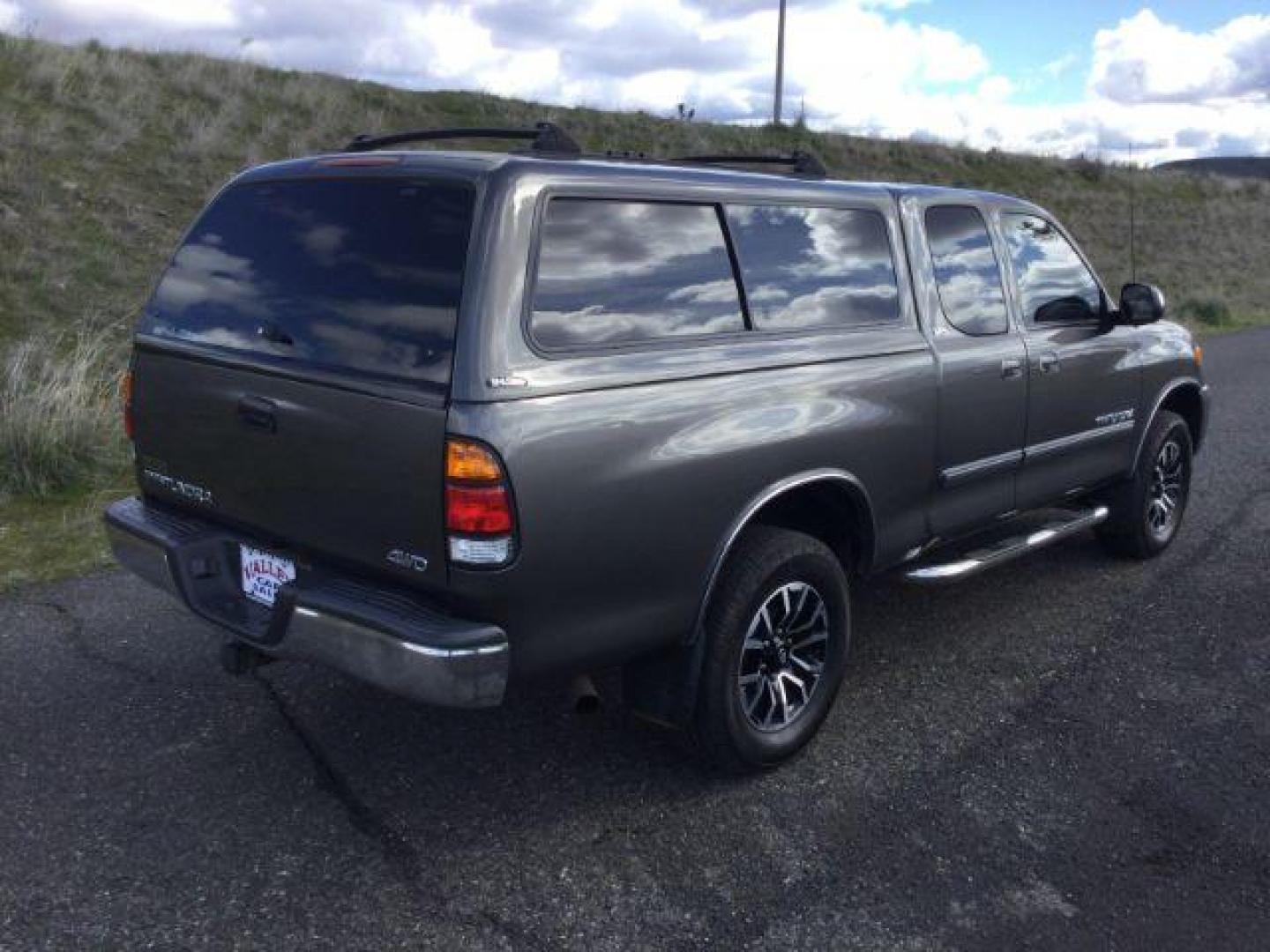 2003 Phantom Gray Pearl /Oak Toyota Tundra SR5 (5TBBN44133S) with an 3.4L V-6 DOHC engine, 5-Speed Manual Transmission transmission, located at 1801 Main Street, Lewiston, 83501, (208) 743-9371, 46.417065, -117.004799 - Photo#8