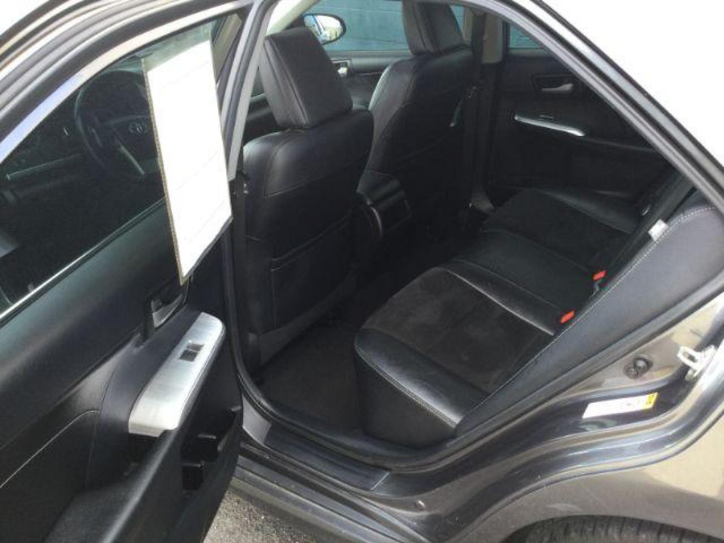 2014 Magnetic Gray Metallic /Black Toyota Camry SE (4T1BF1FK6EU) with an 2.5L I-4 DOHC engine, 6-SPEED AUTOMATIC transmission, located at 1801 Main Street, Lewiston, 83501, (208) 743-9371, 46.417065, -117.004799 - Photo#16