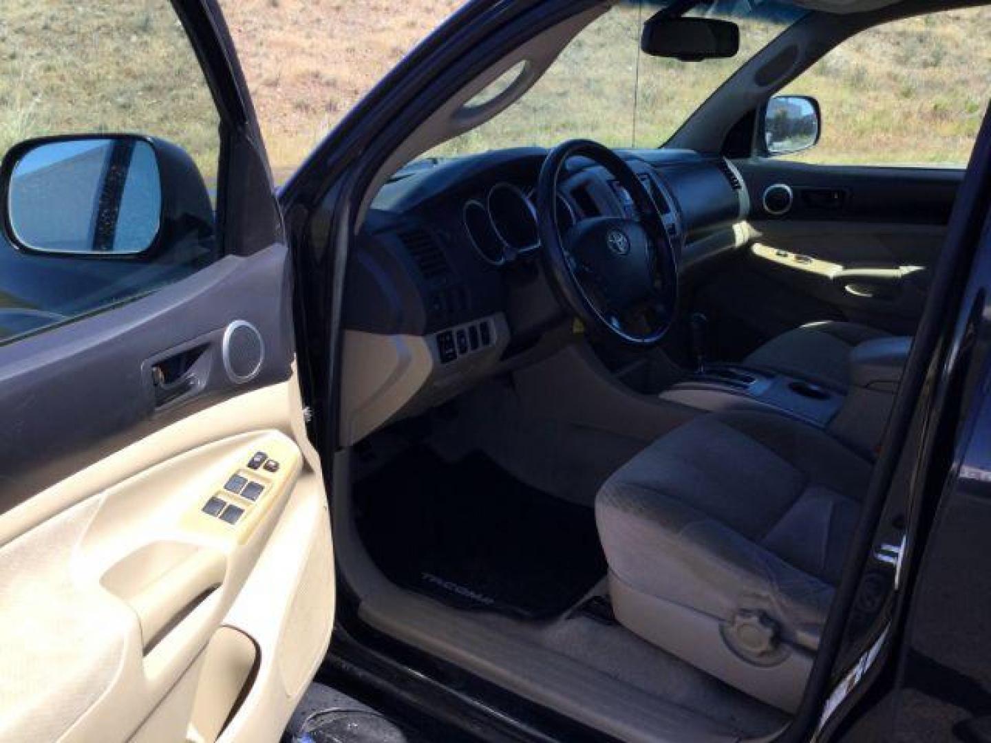 2010 Black Sand Pearl /Sand Beige Toyota Tacoma PreRunner V6 (3TMJU4GN1AM) with an 4L V-6 DOHC engine, 5-Speed Automatic transmission, located at 1801 Main Street, Lewiston, 83501, (208) 743-9371, 46.417065, -117.004799 - Photo#4