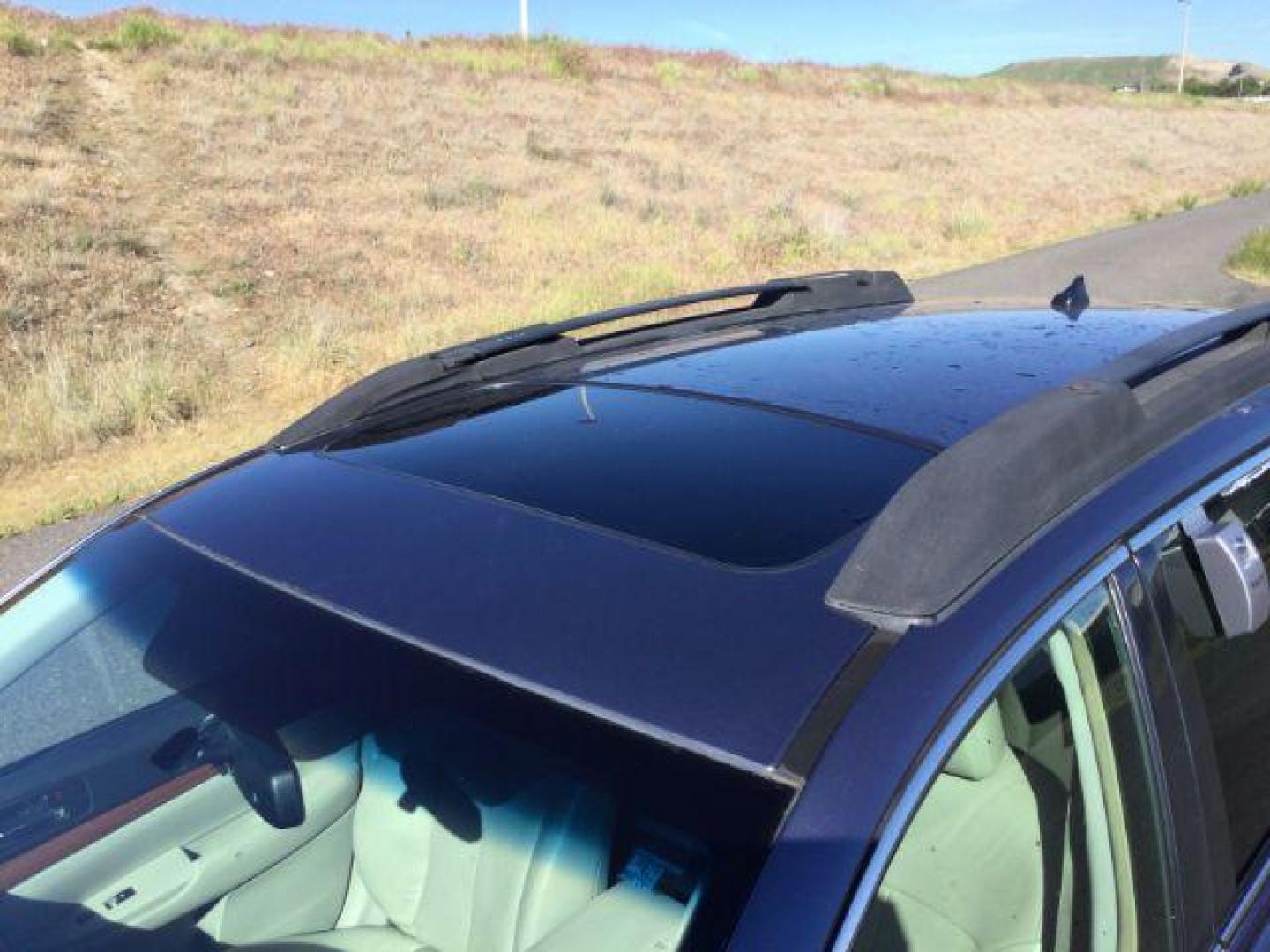 2014 Twilight Blue Metallic /Warm Ivory Subaru Outback 2.5i Limited (4S4BRCLC7E3) with an 2.5L H-4 DOHC engine, Automatic, CVT w/Manual Mode transmission, located at 1801 Main Street, Lewiston, 83501, (208) 743-9371, 46.417065, -117.004799 - Photo#13