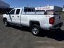2019 Summit White /GRAY CLOTH Chevrolet Silverado 2500HD Double Cab 8ft bed W/T (2GC2KREG5K1) with an Vortec 6L V-8 variable valve control engine, Automatic, 6-Spd HD w/Overdrive transmission, located at 1801 Main Street, Lewiston, 83501, (208) 743-9371, 46.417065, -117.004799 - Photo#2