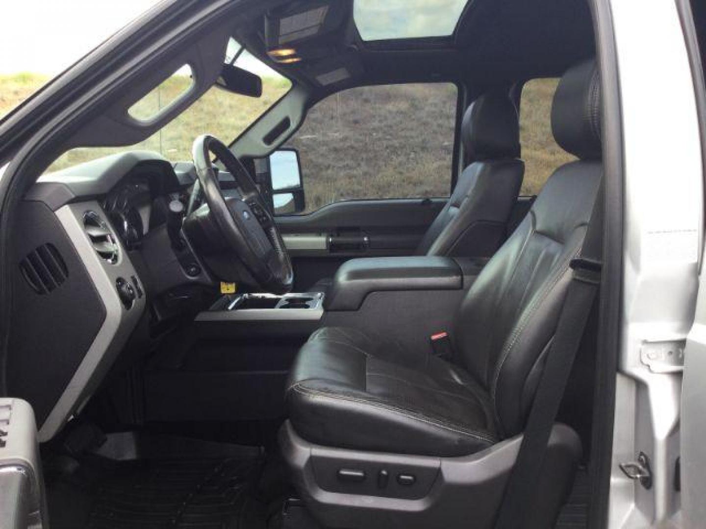 2014 Silver/Gray /Black Ford F 350 Crew Cab 8ft Bed 4x4 LARIAT (1FT8W3BT1EE) with an Powerstroke 6.7L V-8 diesel direct injection engine, Auto transmission, located at 1801 Main Street, Lewiston, 83501, (208) 743-9371, 46.417065, -117.004799 - Photo#5