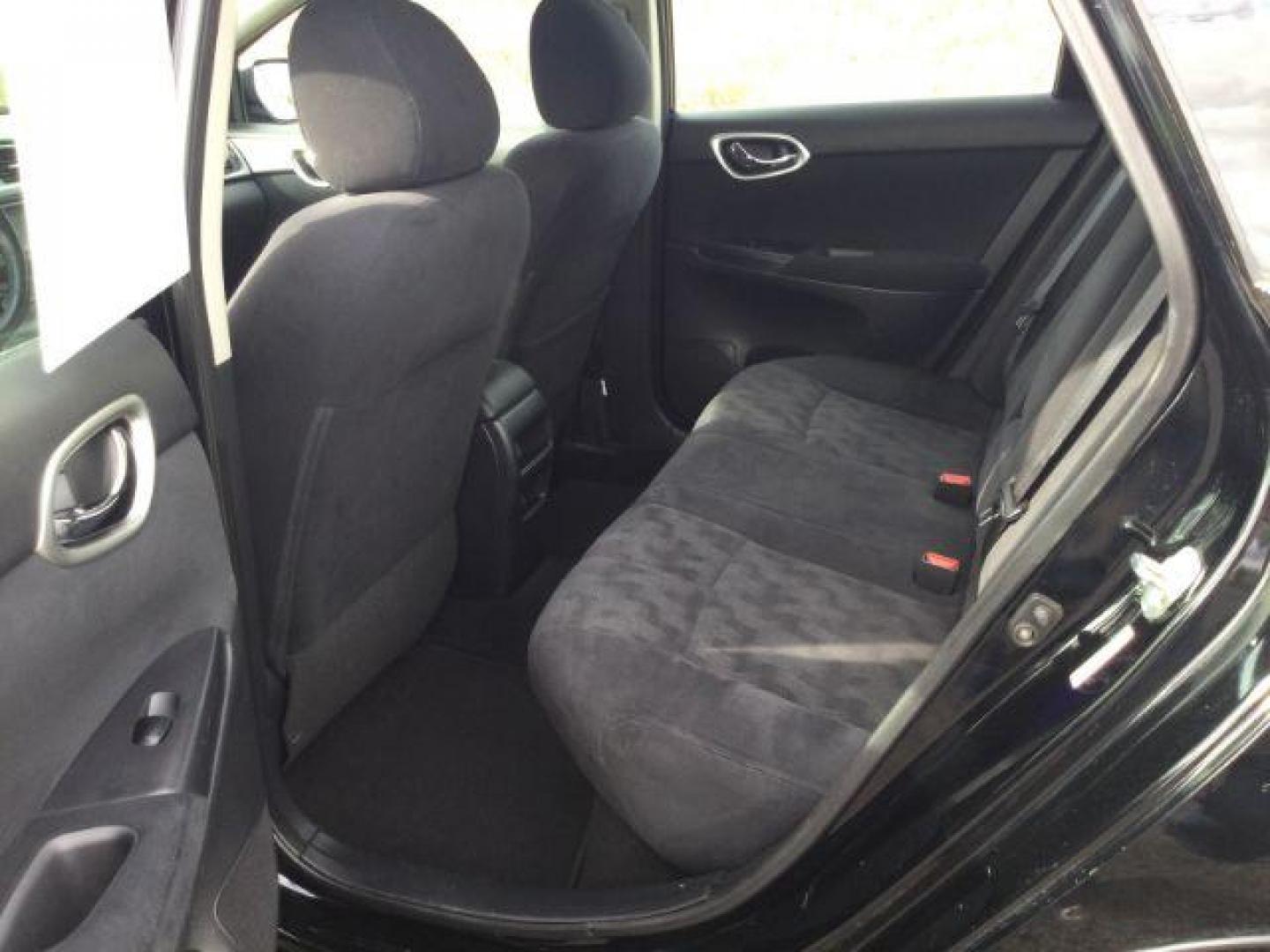 2013 Super Black /Charcoal Nissan Sentra SV (3N1AB7APXDL) with an 1.8L I-4 DOHC engine, Automatic, CVT w/Xtronic transmission, located at 1801 Main Street, Lewiston, 83501, (208) 743-9371, 46.417065, -117.004799 - Photo#5