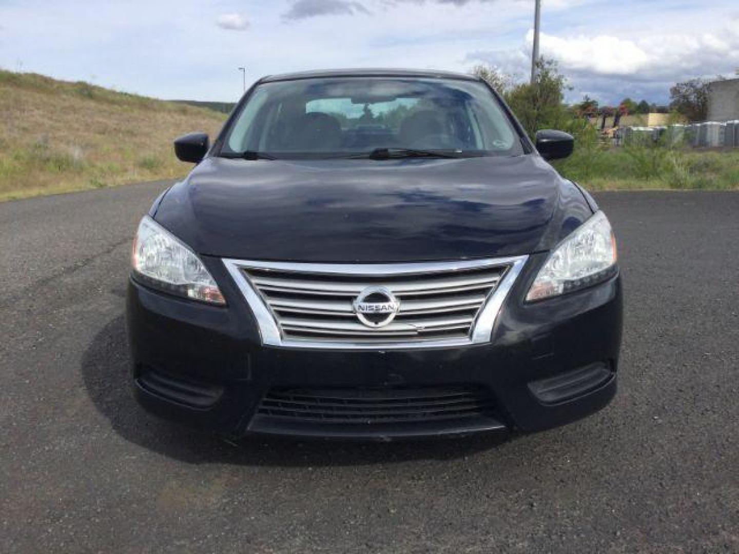 2013 Super Black /Charcoal Nissan Sentra SV (3N1AB7APXDL) with an 1.8L I-4 DOHC engine, Automatic, CVT w/Xtronic transmission, located at 1801 Main Street, Lewiston, 83501, (208) 743-9371, 46.417065, -117.004799 - Photo#9