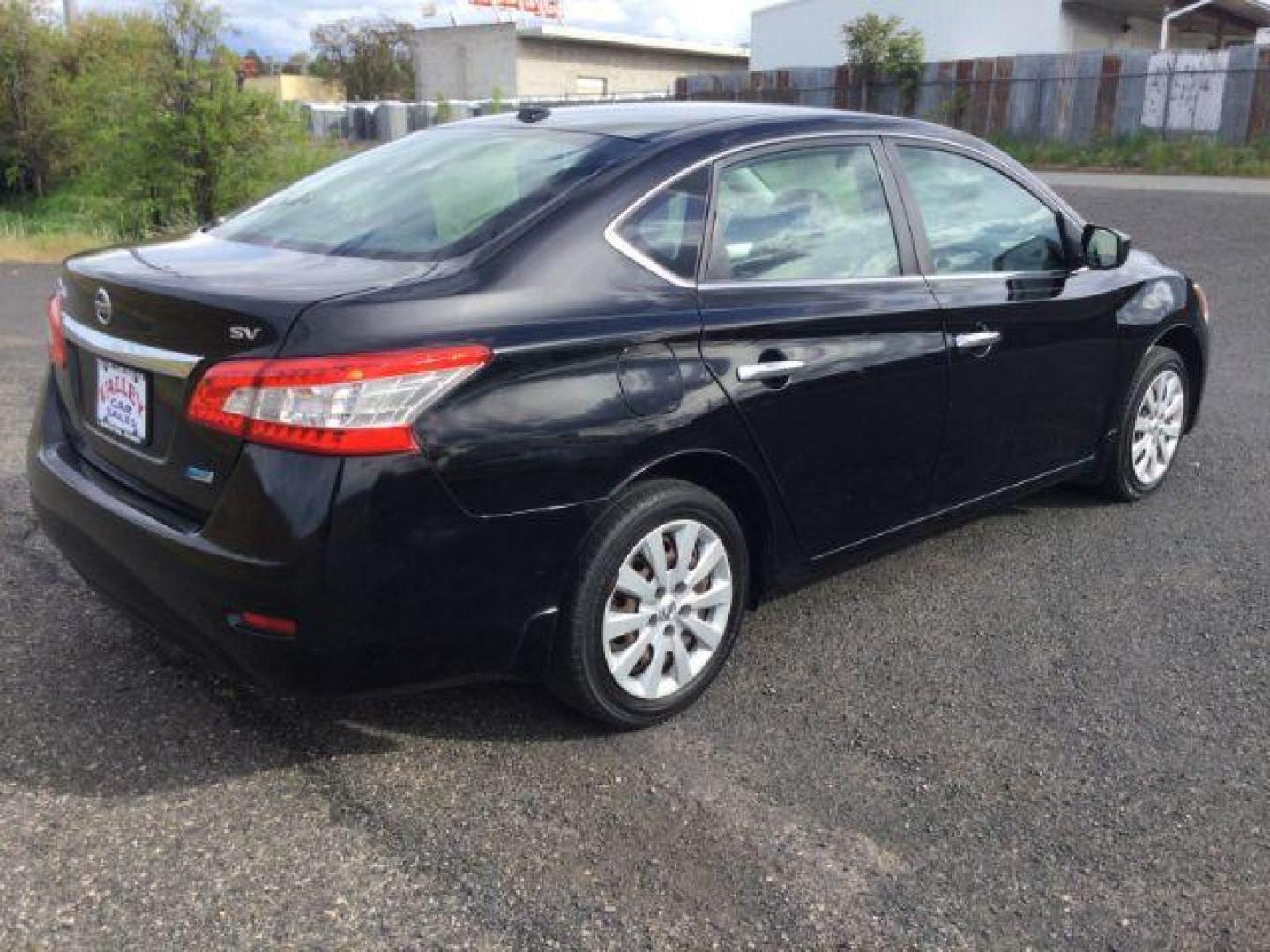 2013 Super Black /Charcoal Nissan Sentra SV (3N1AB7APXDL) with an 1.8L I-4 DOHC engine, Automatic, CVT w/Xtronic transmission, located at 1801 Main Street, Lewiston, 83501, (208) 743-9371, 46.417065, -117.004799 - Photo#10