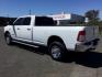 2019 WHITE /Diesel Gray/Black RAM 3500 CREW 4X4 Big Horn Crew Cab 4x4 long box (3C63R3HL1KG) with an 6.7L I6 T-Diesel engine, 6-SPEED AUTOMATIC transmission, located at 1801 Main Street, Lewiston, 83501, (208) 743-9371, 46.417065, -117.004799 - Photo#2