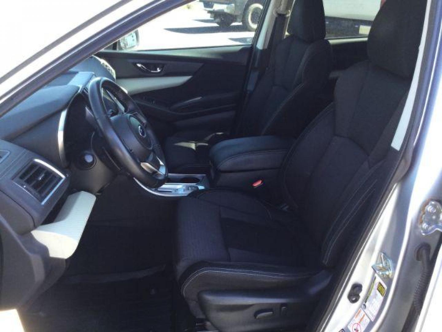2020 Ice Silver Metallic /Black Cloth Subaru Ascent Premium 7 Passenger (4S4WMAFD1L3) with an 2.4L H-4 gasoline direct injection engine, CVT Automatic transmission, located at 1801 Main Street, Lewiston, 83501, (208) 743-9371, 46.417065, -117.004799 - Photo#4