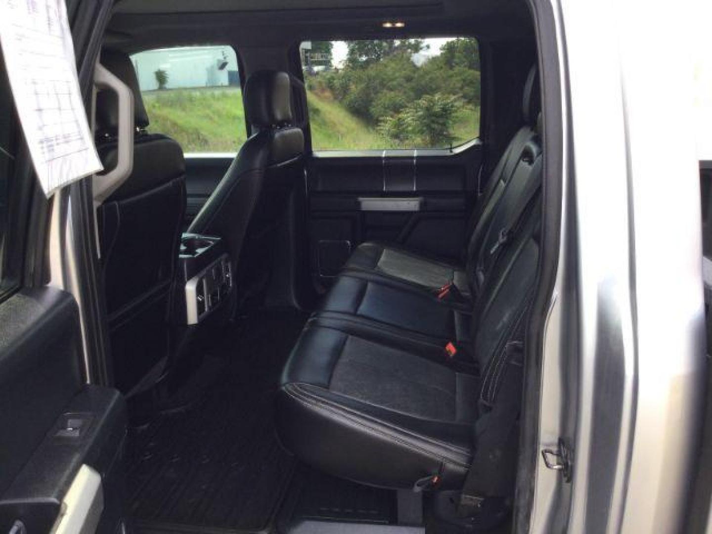 2020 Iconic Silver Metallic /Black Ford F 350 Crew Cab 8ft Bed 4x4 LARIAT (1FT8W3BT0LE) with an Powerstroke 6.7L V-8 diesel direct injection engine, Auto transmission, located at 1801 Main Street, Lewiston, 83501, (208) 743-9371, 46.417065, -117.004799 - Photo#5