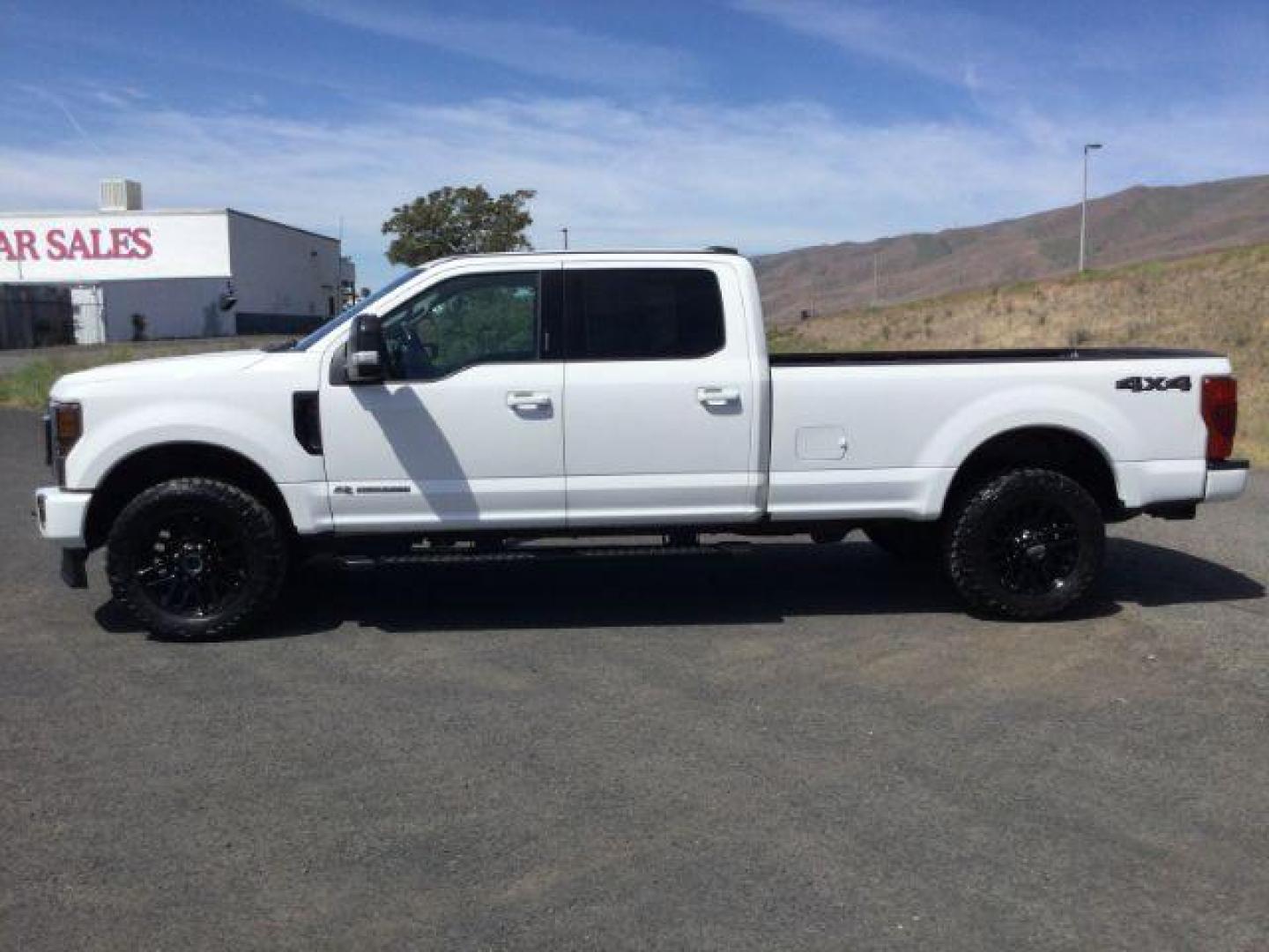 2020 Star White Metallic Tri-Coat Ford F-350 LARIAT (1FT8W3BT2LE) , located at 1801 Main Street, Lewiston, 83501, (208) 743-9371, 46.417065, -117.004799 - Photo#1