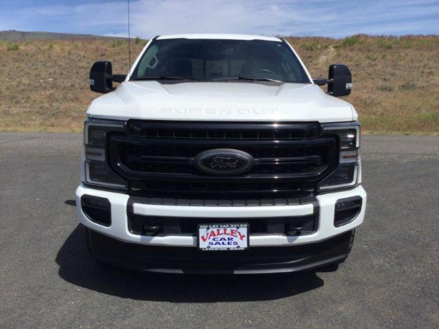 2020 Star White Metallic Tri-Coat Ford F-350 LARIAT (1FT8W3BT2LE) , located at 1801 Main Street, Lewiston, 83501, (208) 743-9371, 46.417065, -117.004799 - Photo#10